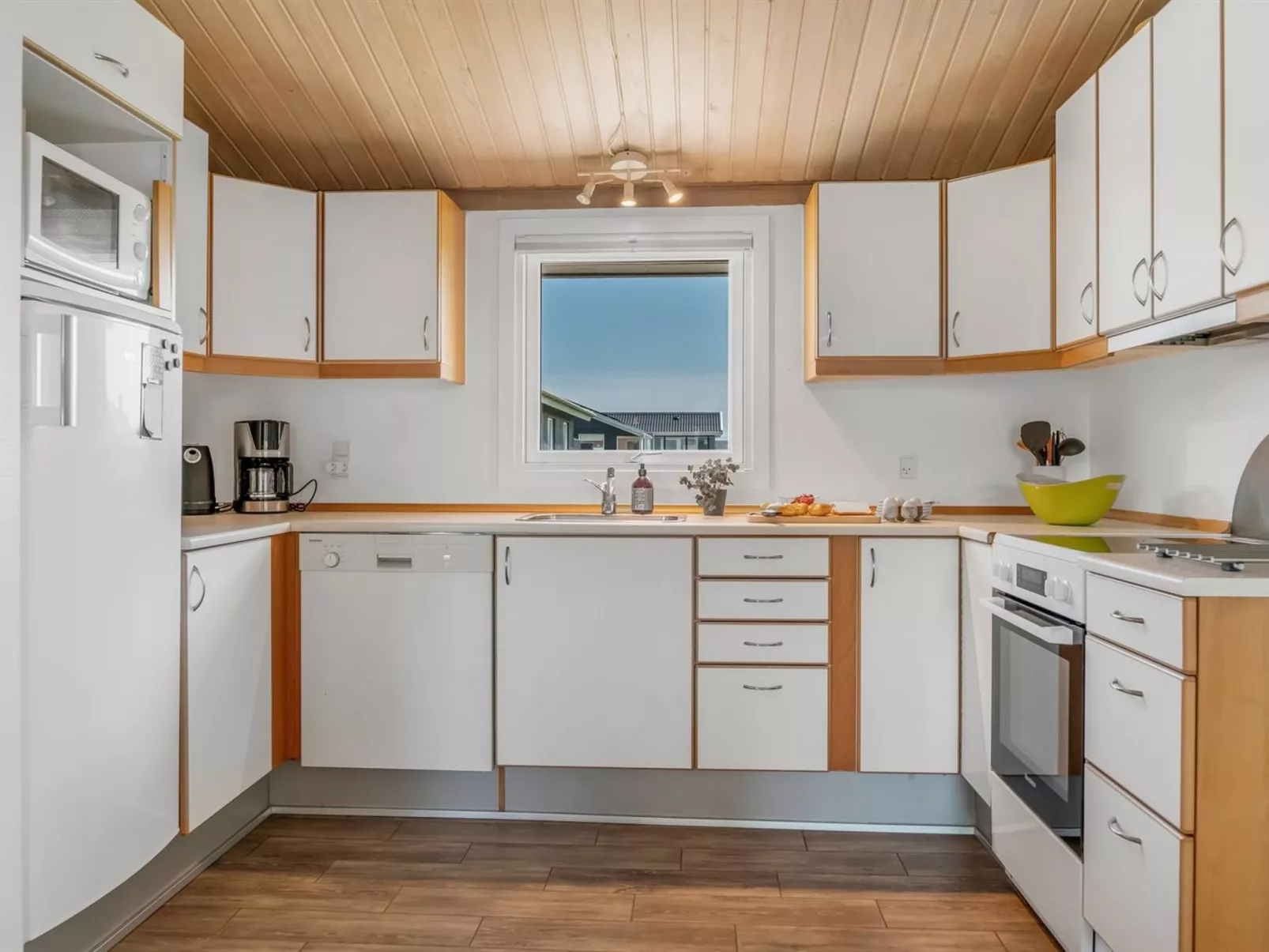 "Hilka" - 75m from the sea-Binnen