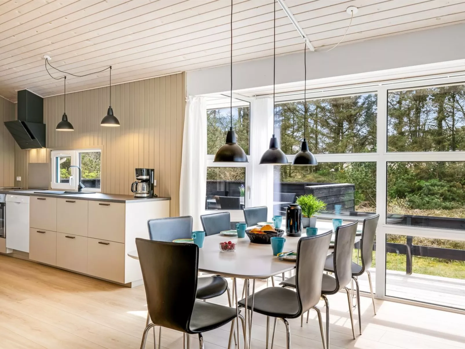 "Andrie" - 800m from the sea-Binnen