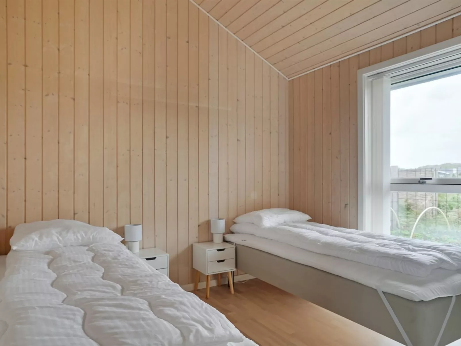 "Illona" -  from the sea-Binnen