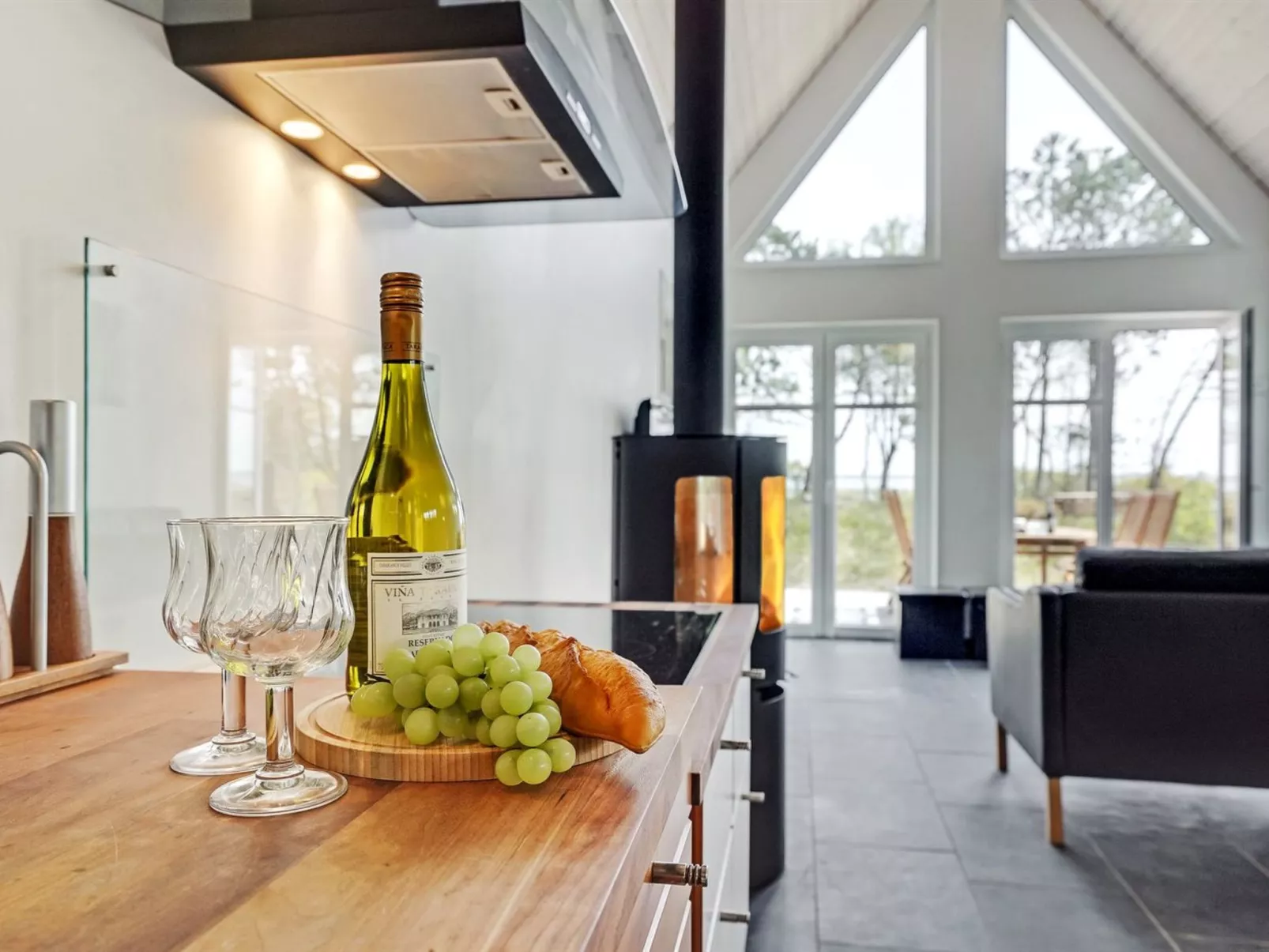 "Angelita" - 80m to the fjord-Binnen