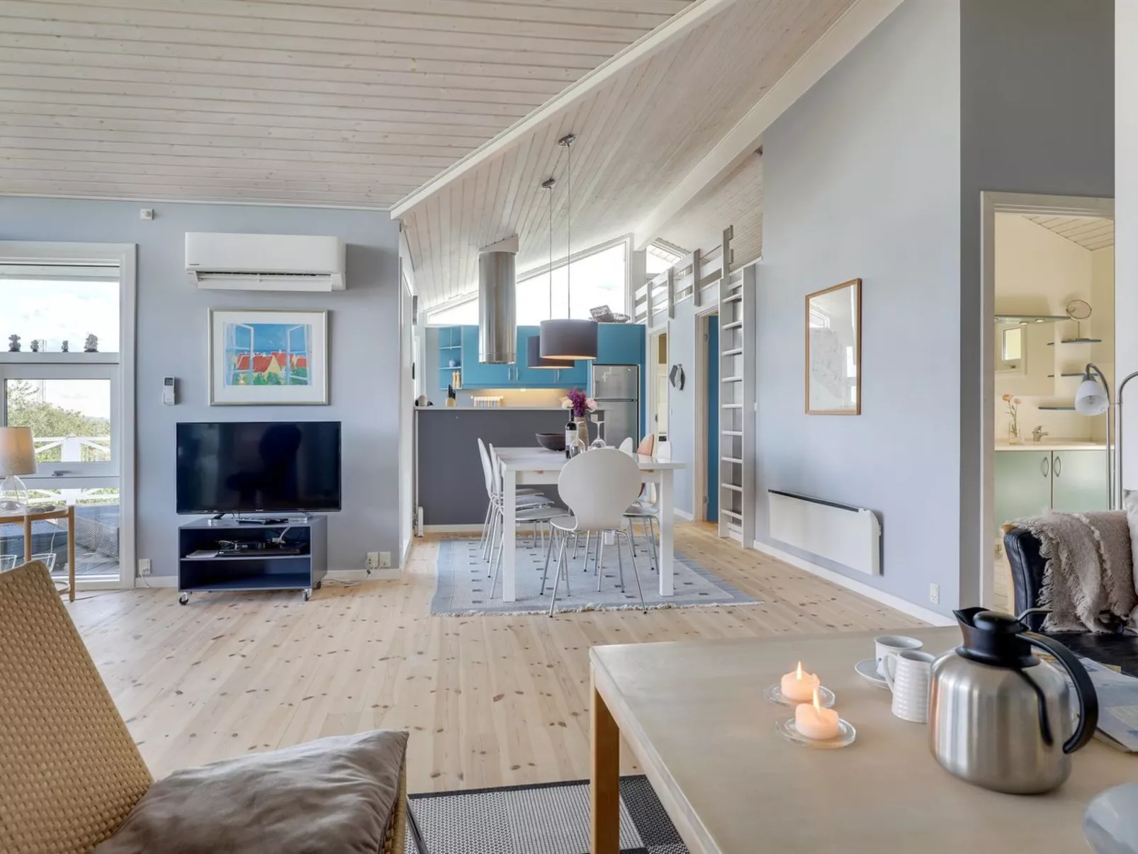 "Tjelle" - 300m from the sea-Binnen