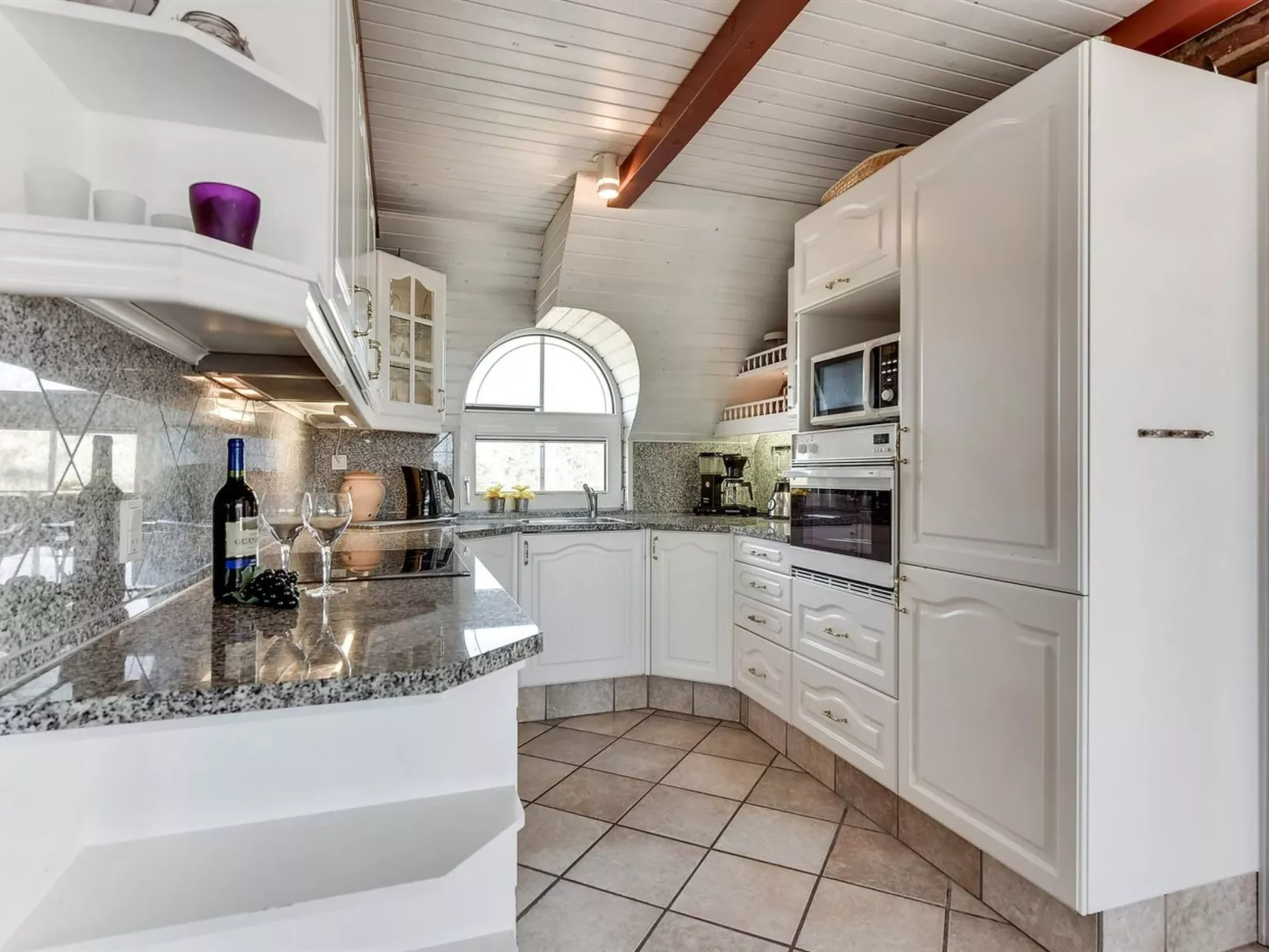 "Aslaug" - 500m from the sea-Binnen