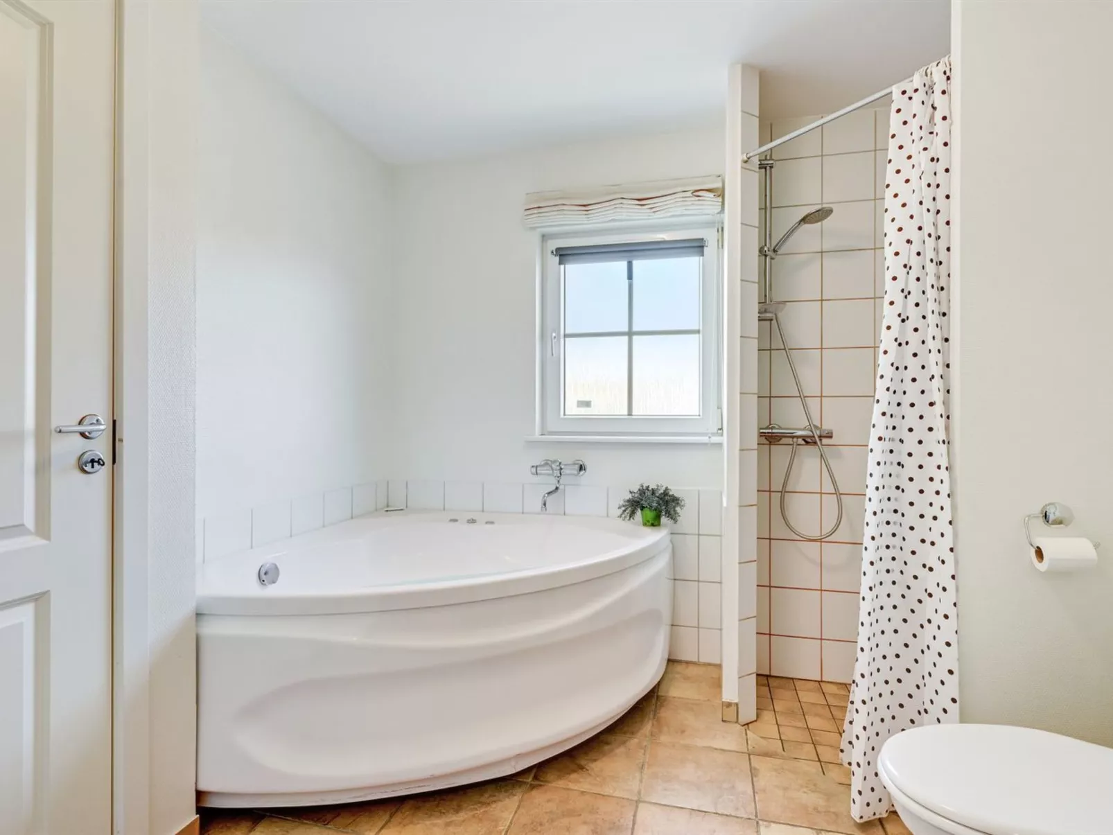 "Arwin" - 250m from the sea-Binnen