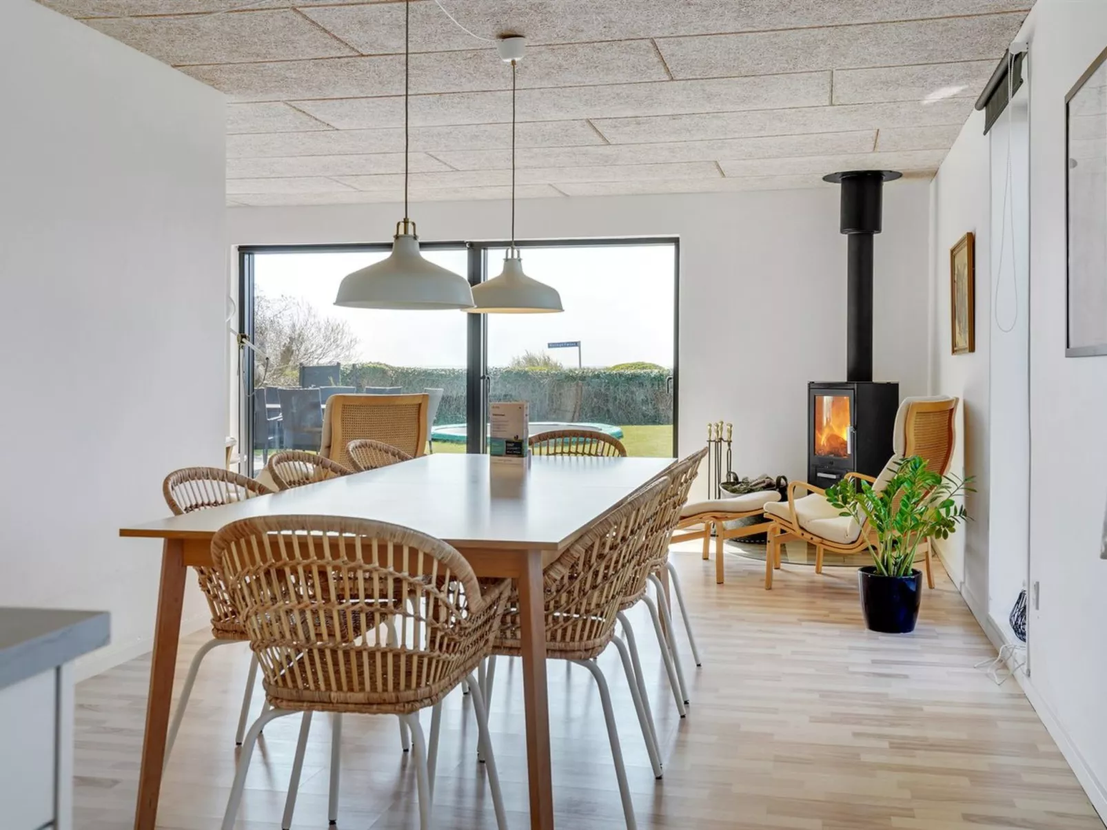 "Emin" - 100m from the sea-Binnen