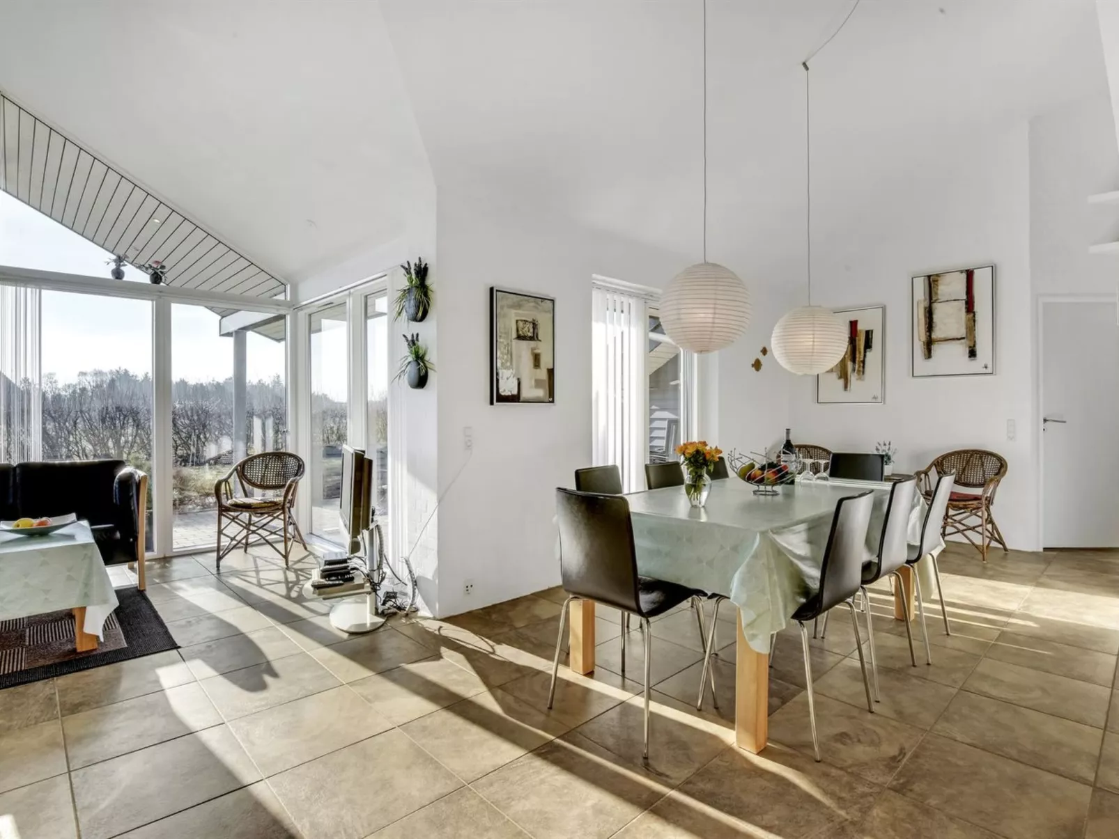 "Donka" - 300m to the fjord-Binnen