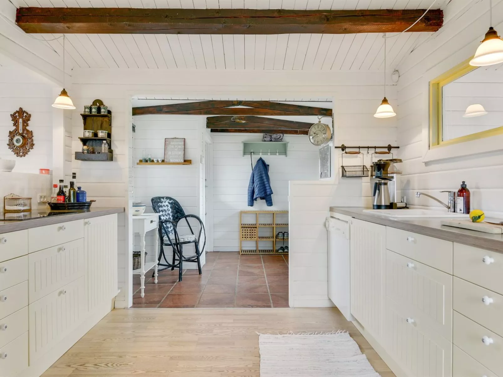 "Ylvie" - 150m from the sea-Binnen