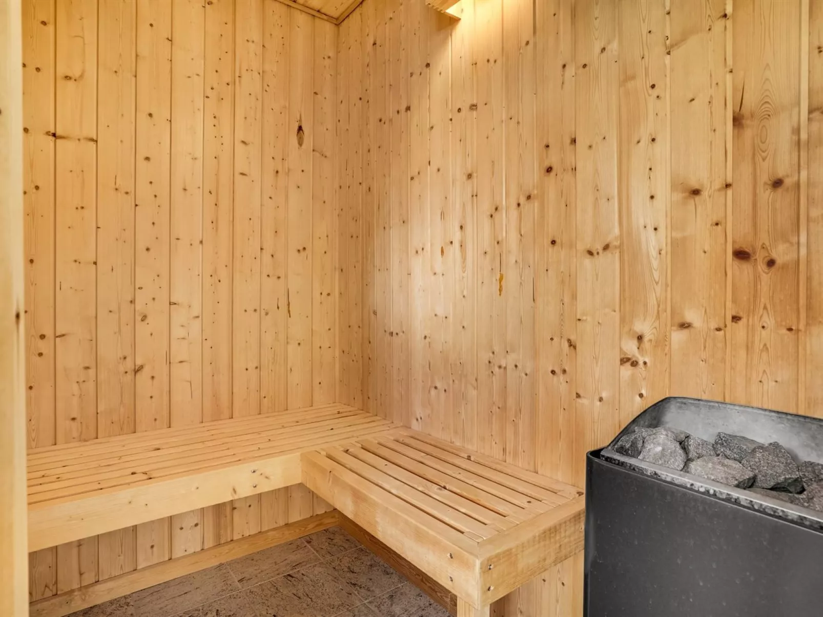 "Ejvind" - 100m from the sea-Binnen