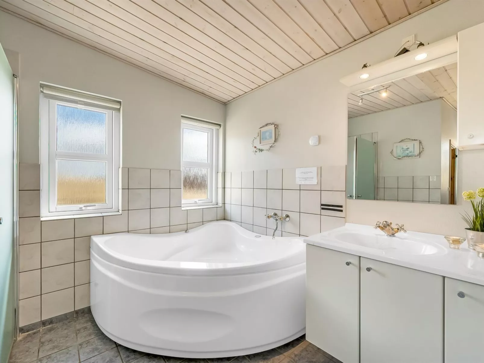 "Emelin" - 475m from the sea-Binnen