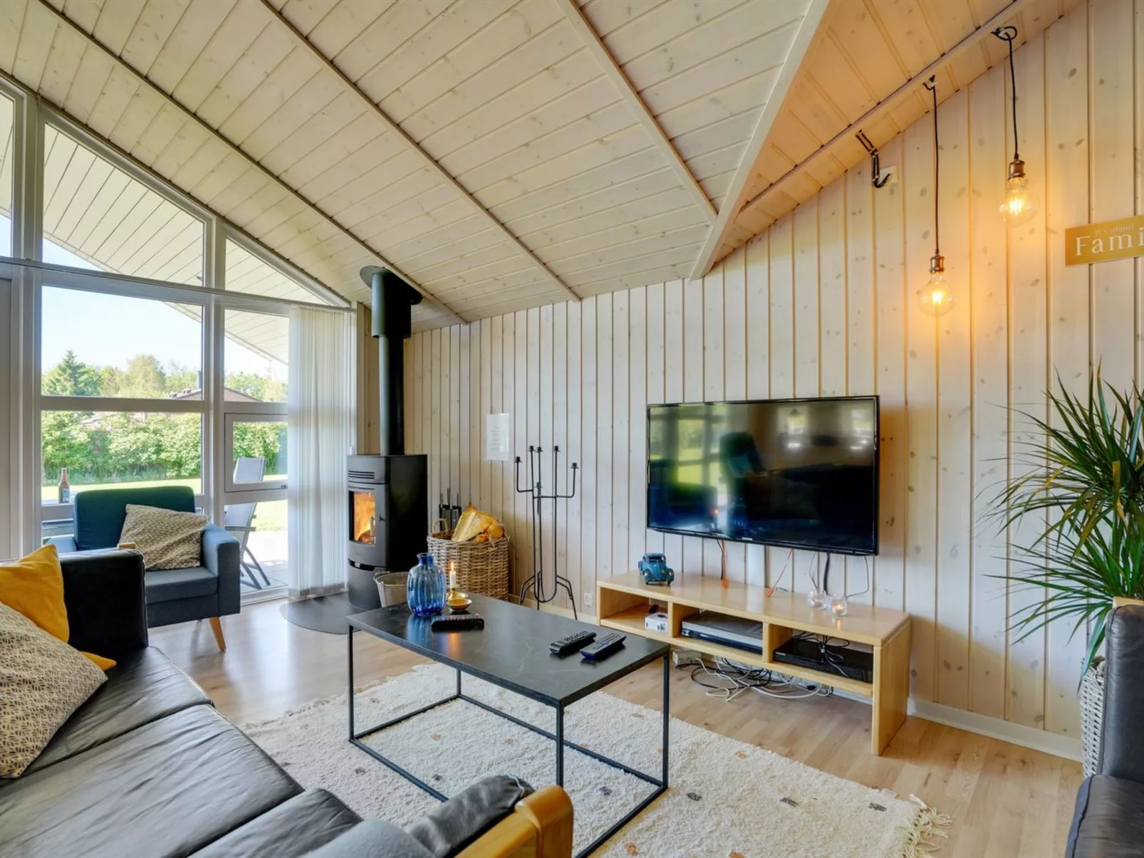 "Eicke" - 12km from the sea-Binnen