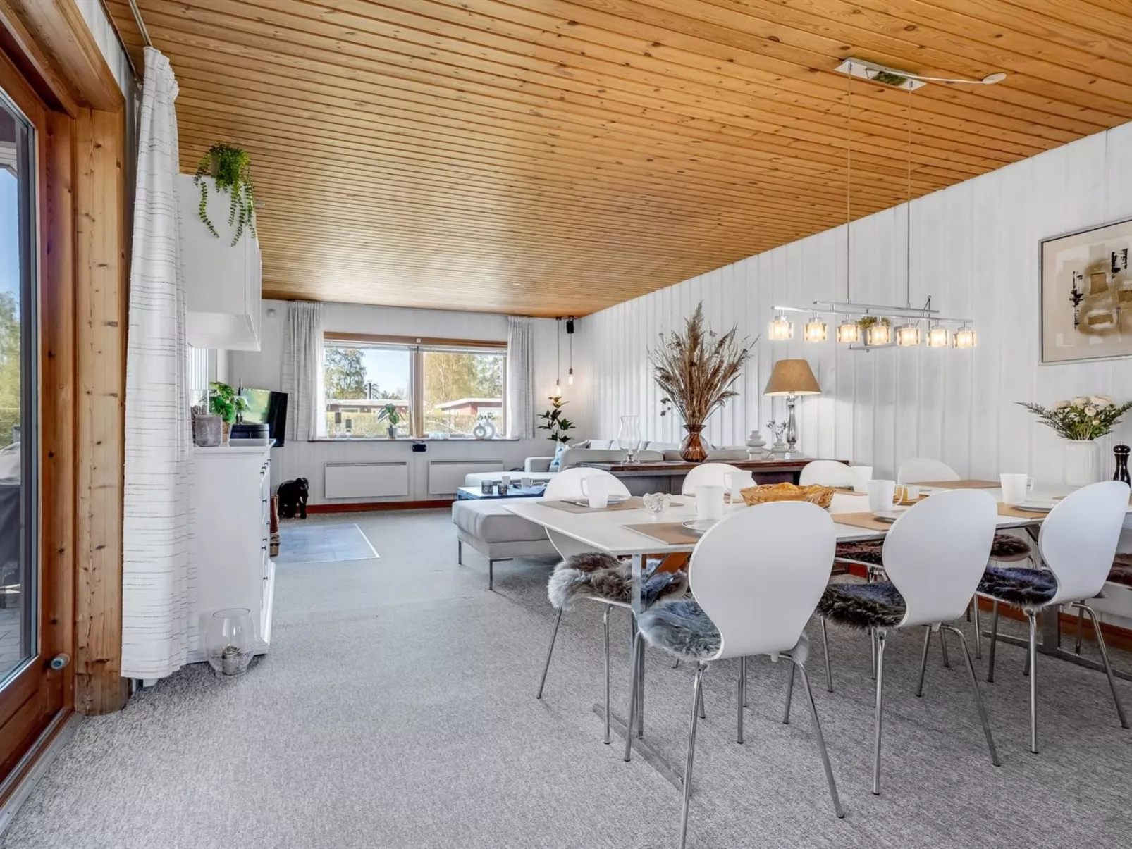 "Hakon" - 550m from the sea-Binnen