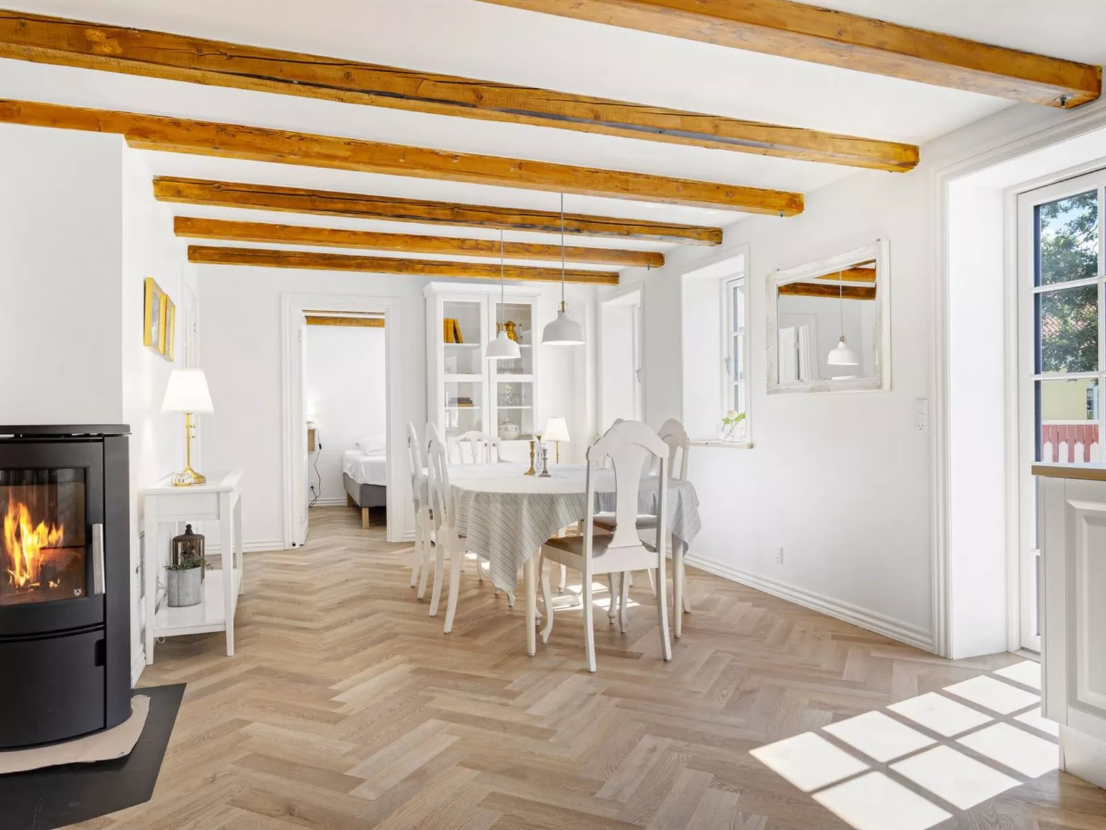 "Karmen" - 100m from the sea-Binnen