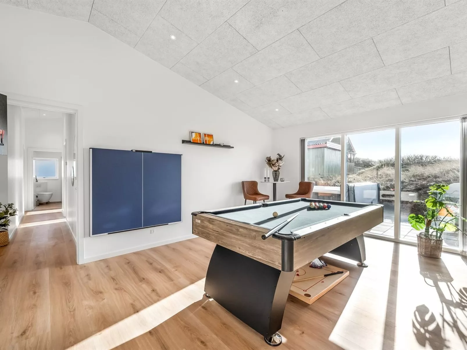 "Waldar" -  from the sea-Binnen