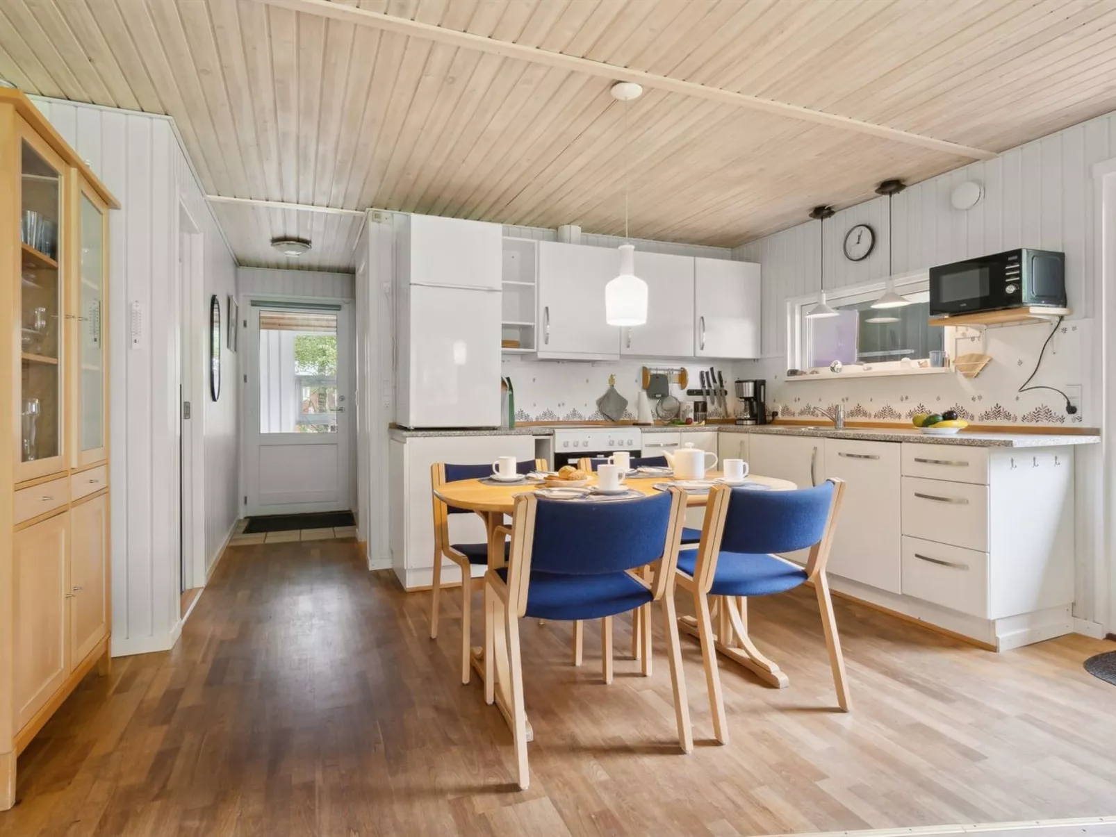 "Alkmar" -  from the sea-Binnen