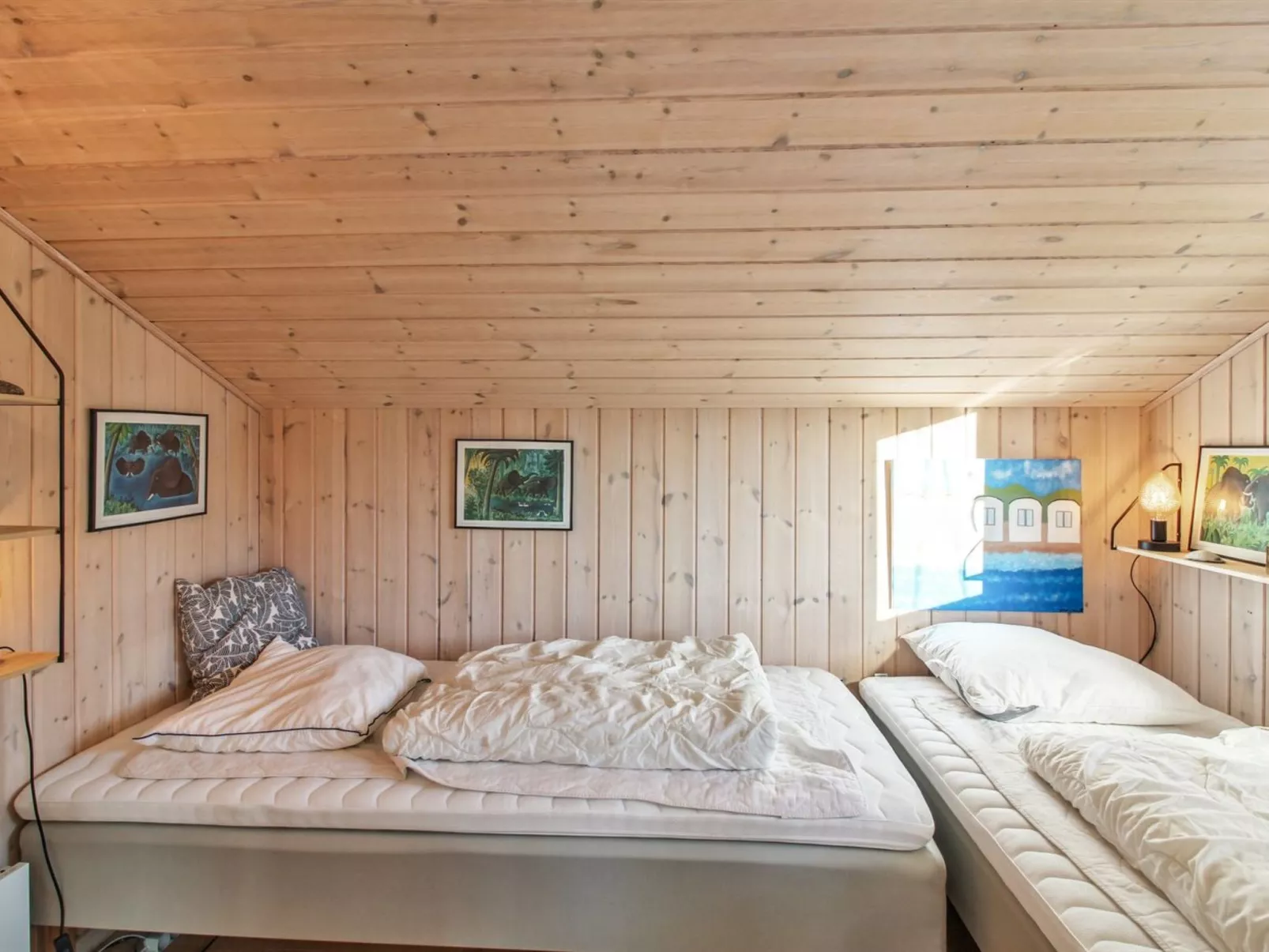 "Freda" - 400m from the sea-Binnen