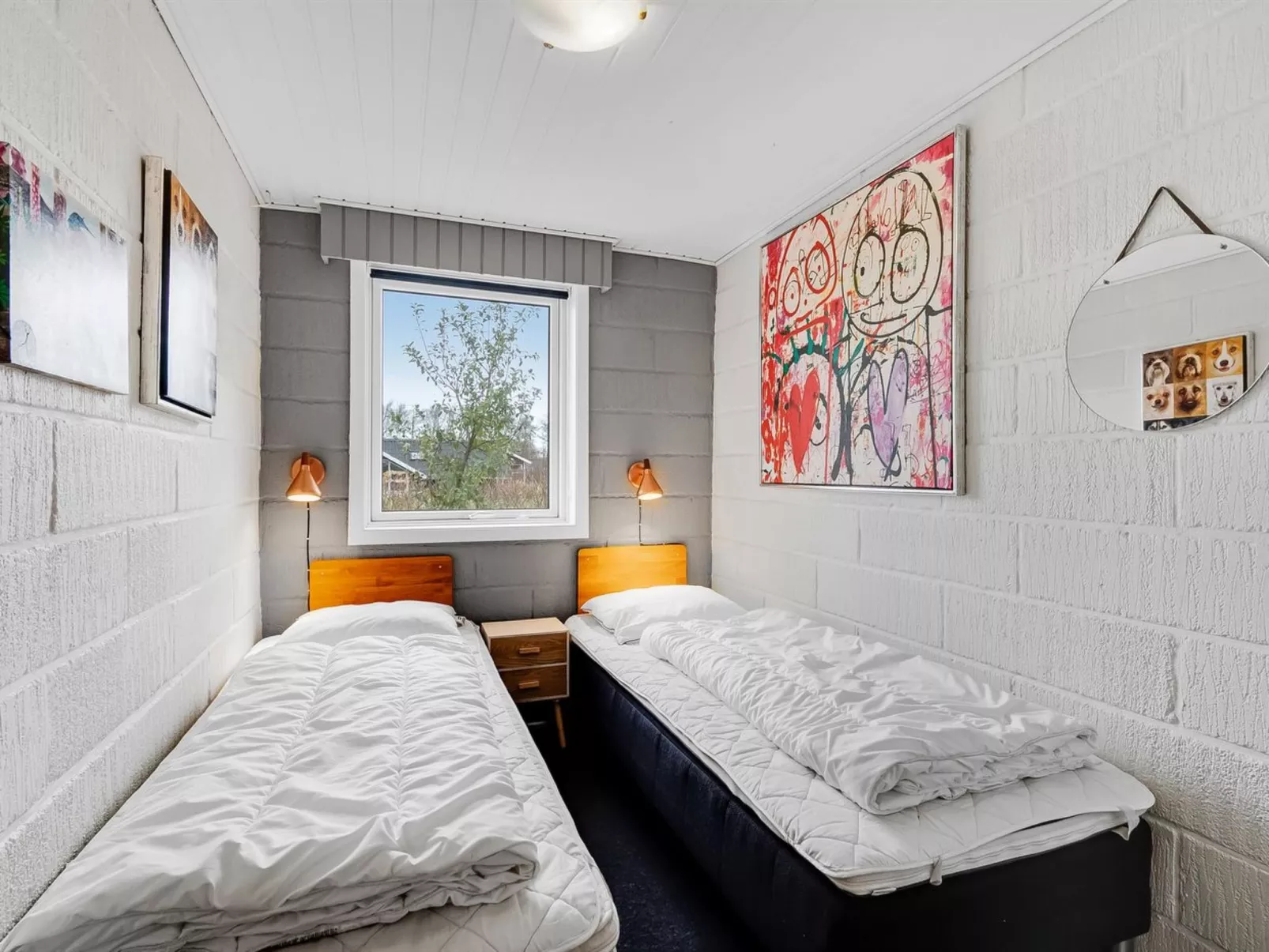 "Kjartan" - 32m to the fjord-Binnen