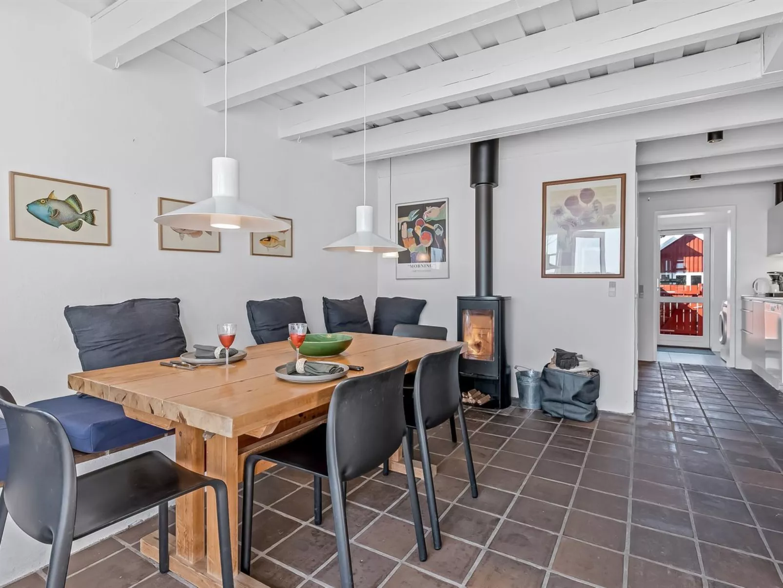 "Adils" - 5m from the sea-Binnen