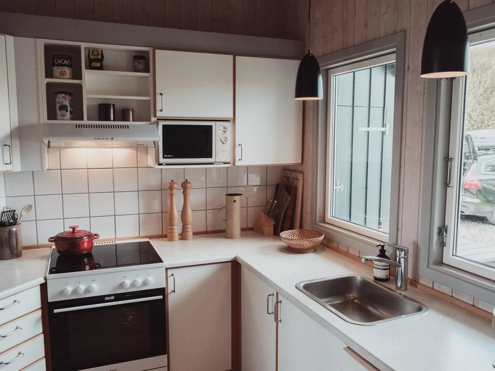 "Neno" - 100m from the sea-Binnen