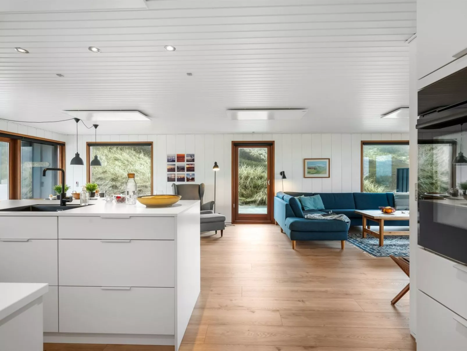 "Eyla" -  from the sea-Binnen