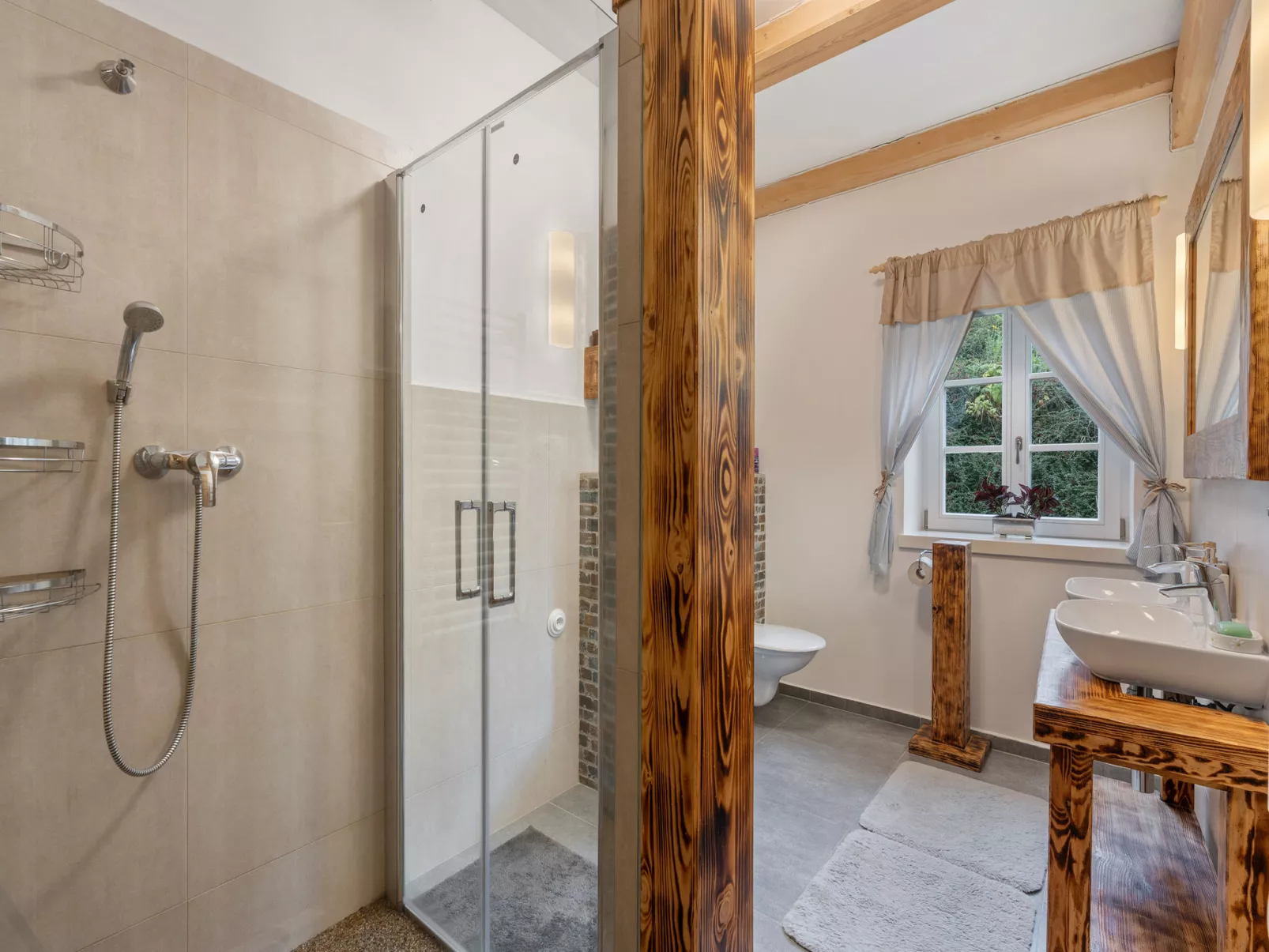 Roubenka Maleč-Binnen