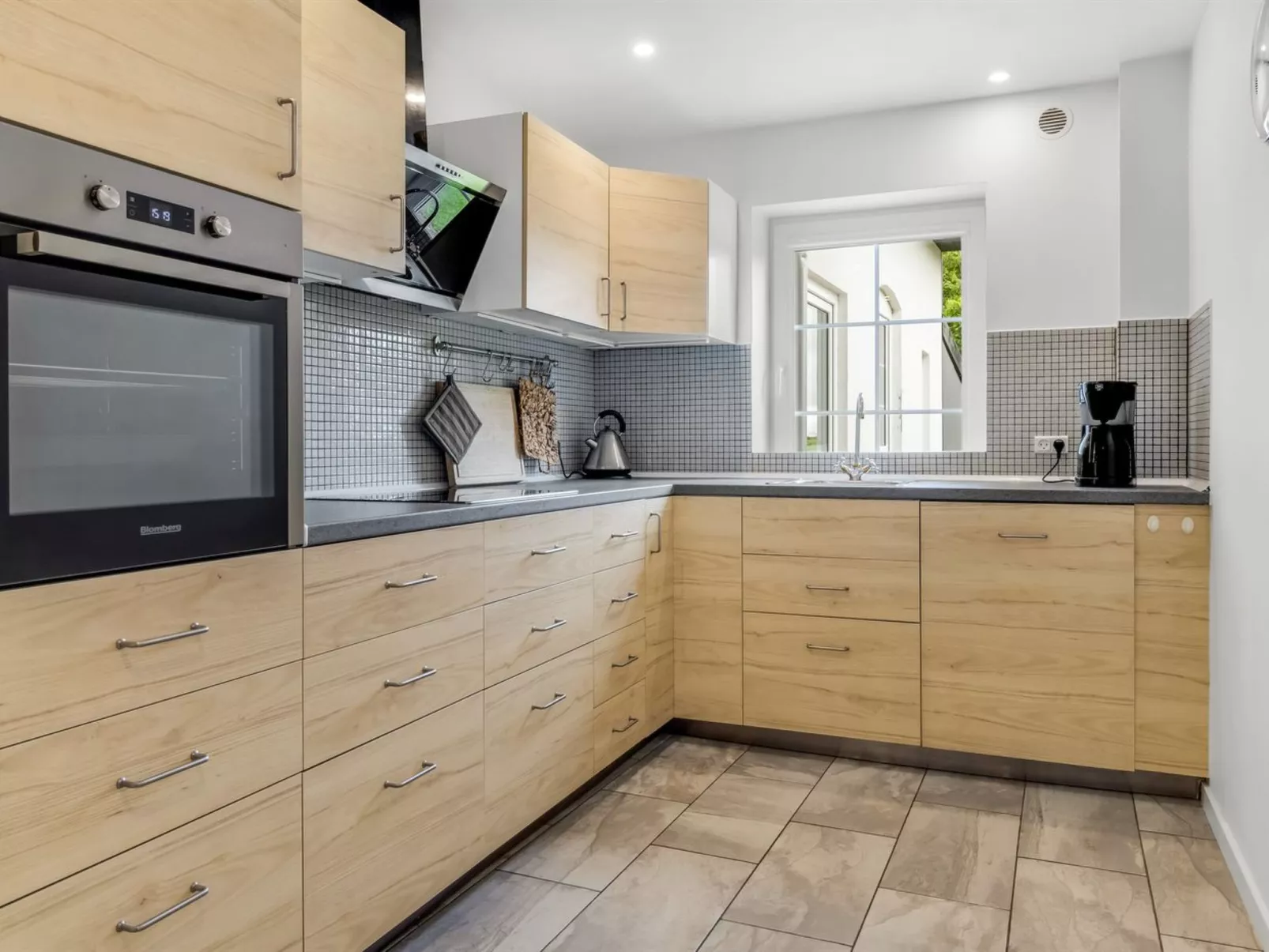 "Aliza" - 14km from the sea-Binnen