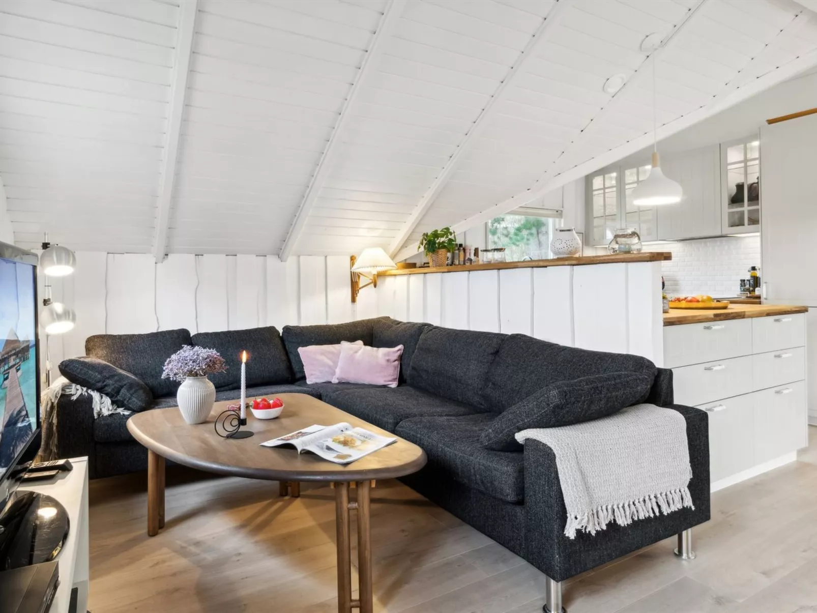 "Laurens" - 800m from the sea-Binnen