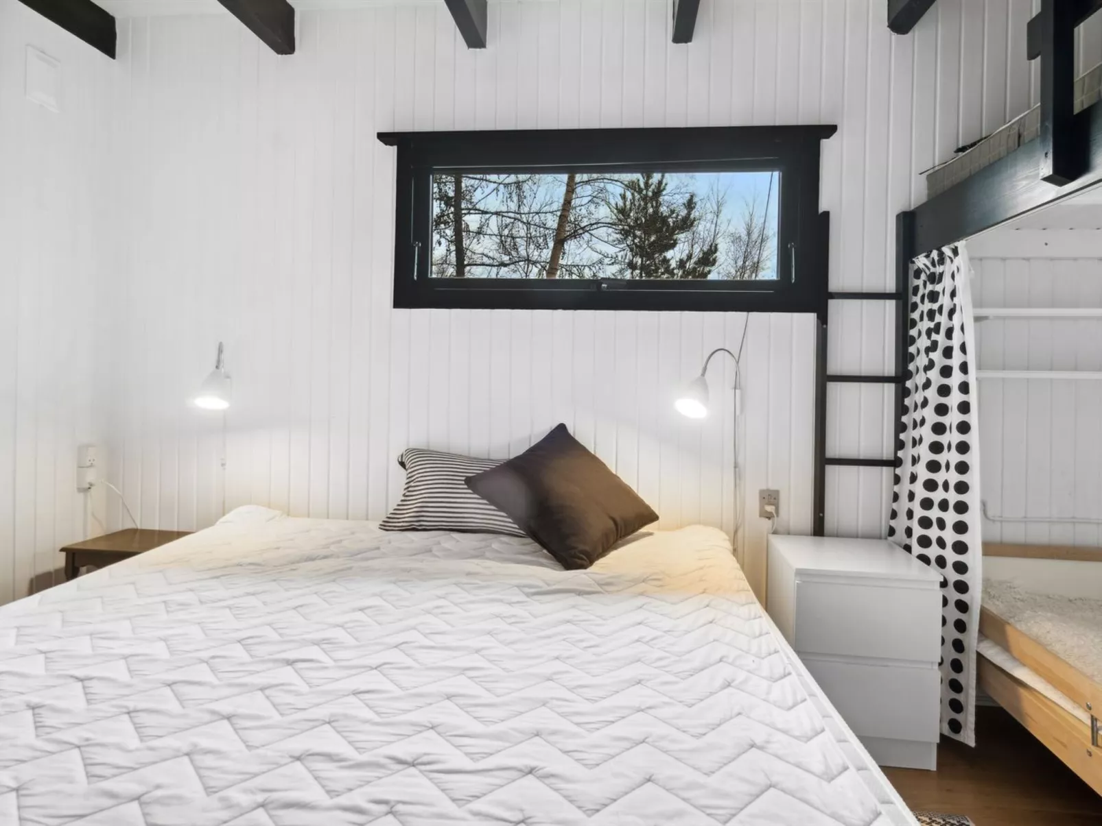 "Anthonette" - 900m from the sea-Binnen