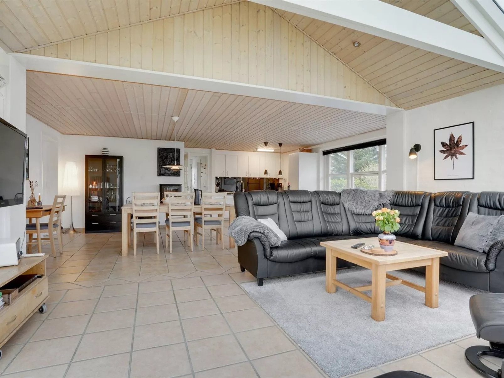 "Svenn" - 400m from the sea-Binnen