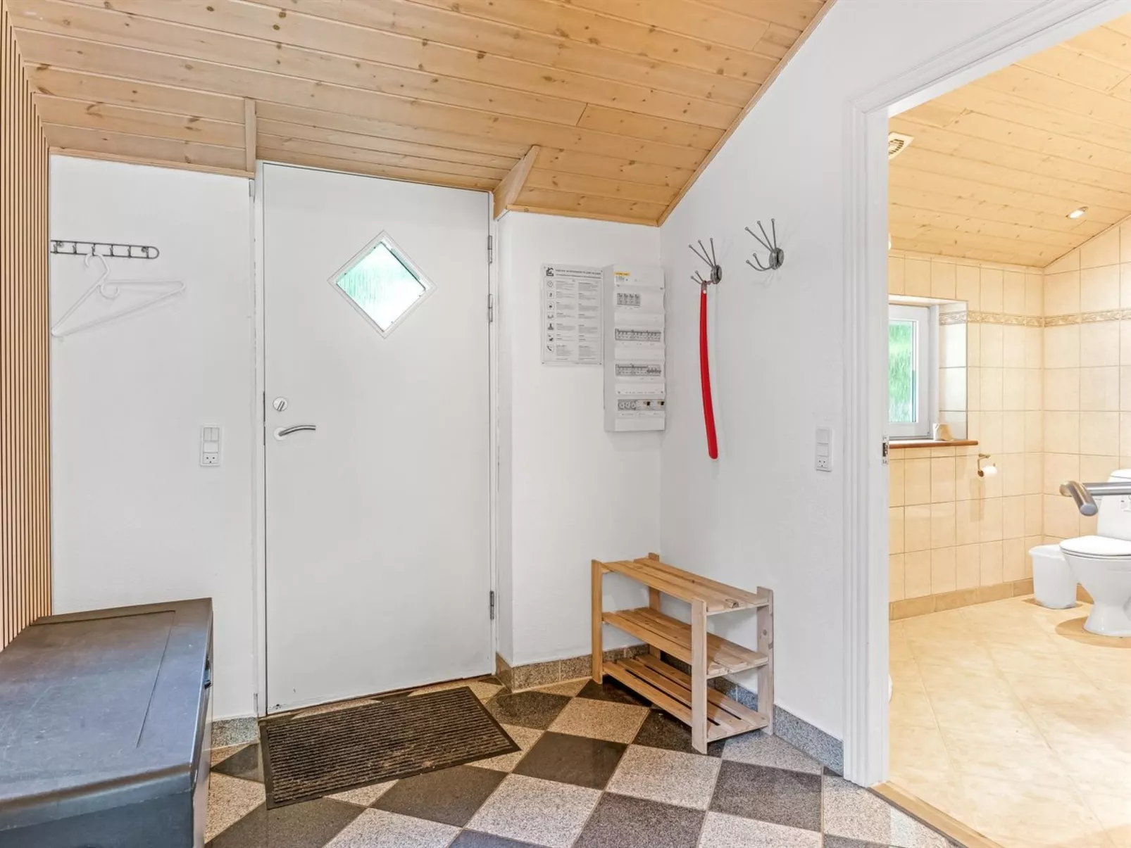 "Samine" - 2km from the sea-Binnen