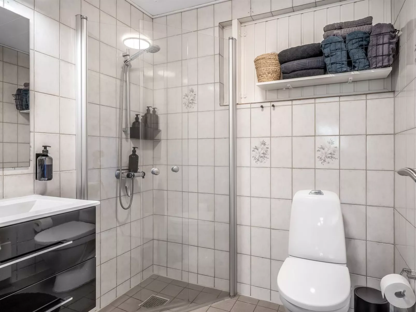 "Karmen" - 250m to the fjord-Binnen