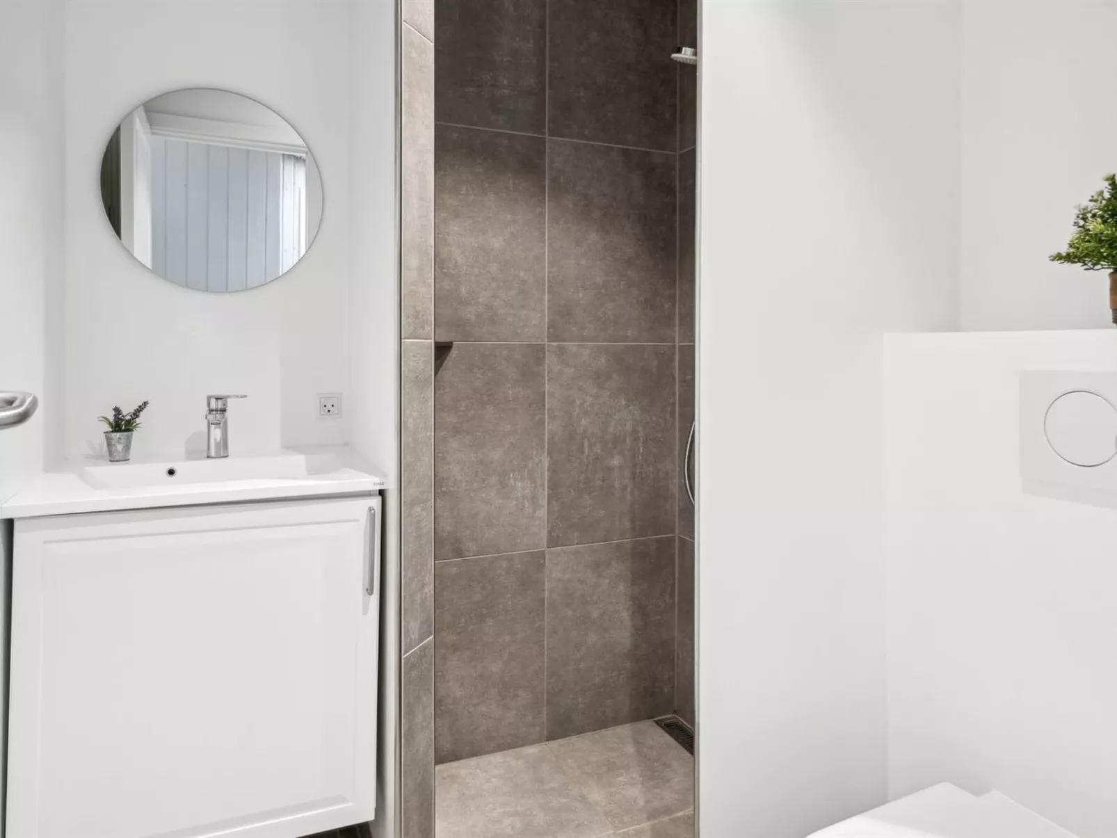 "Jalina" - 200m from the sea-Binnen