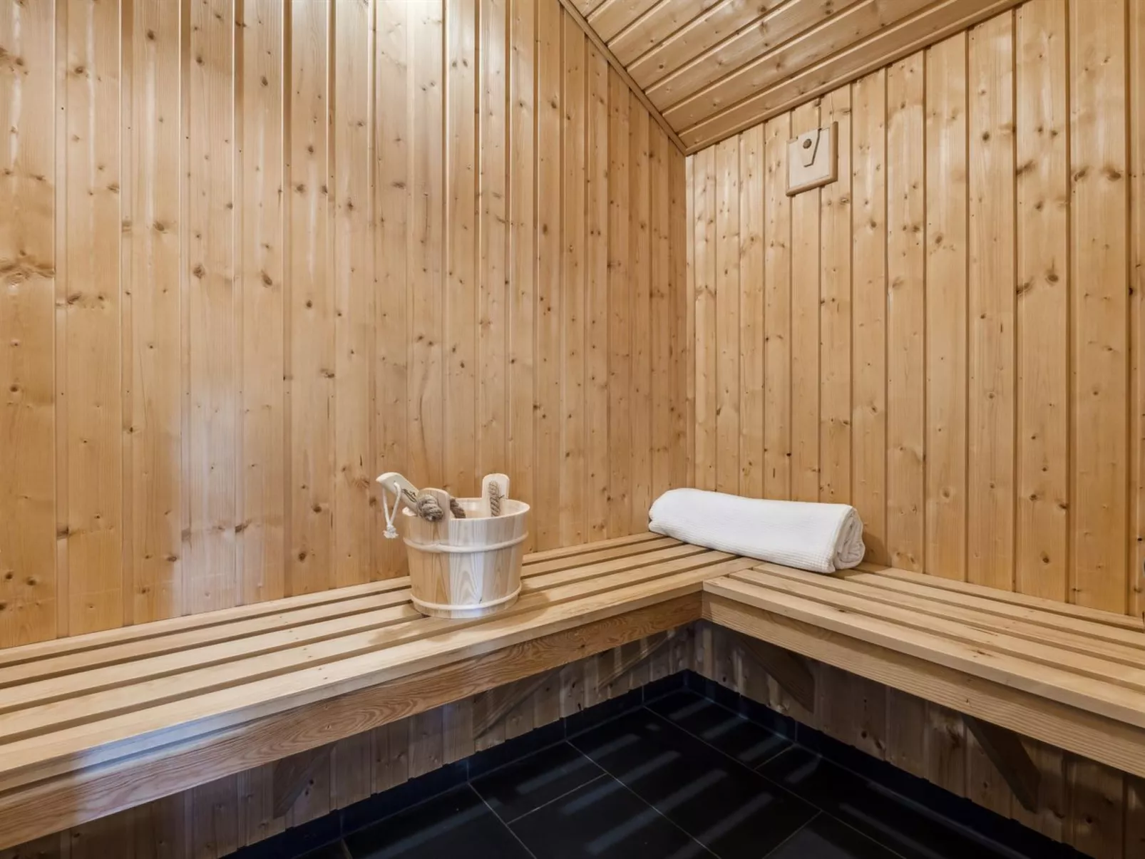 "Edzard" - 800m from the sea-Binnen