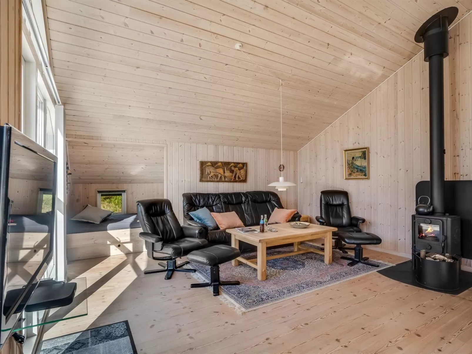 "Skrollan" - 200m to the fjord-Binnen