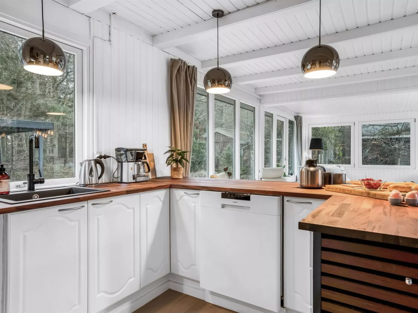 "Gunnil" - 400m from the sea-Binnen