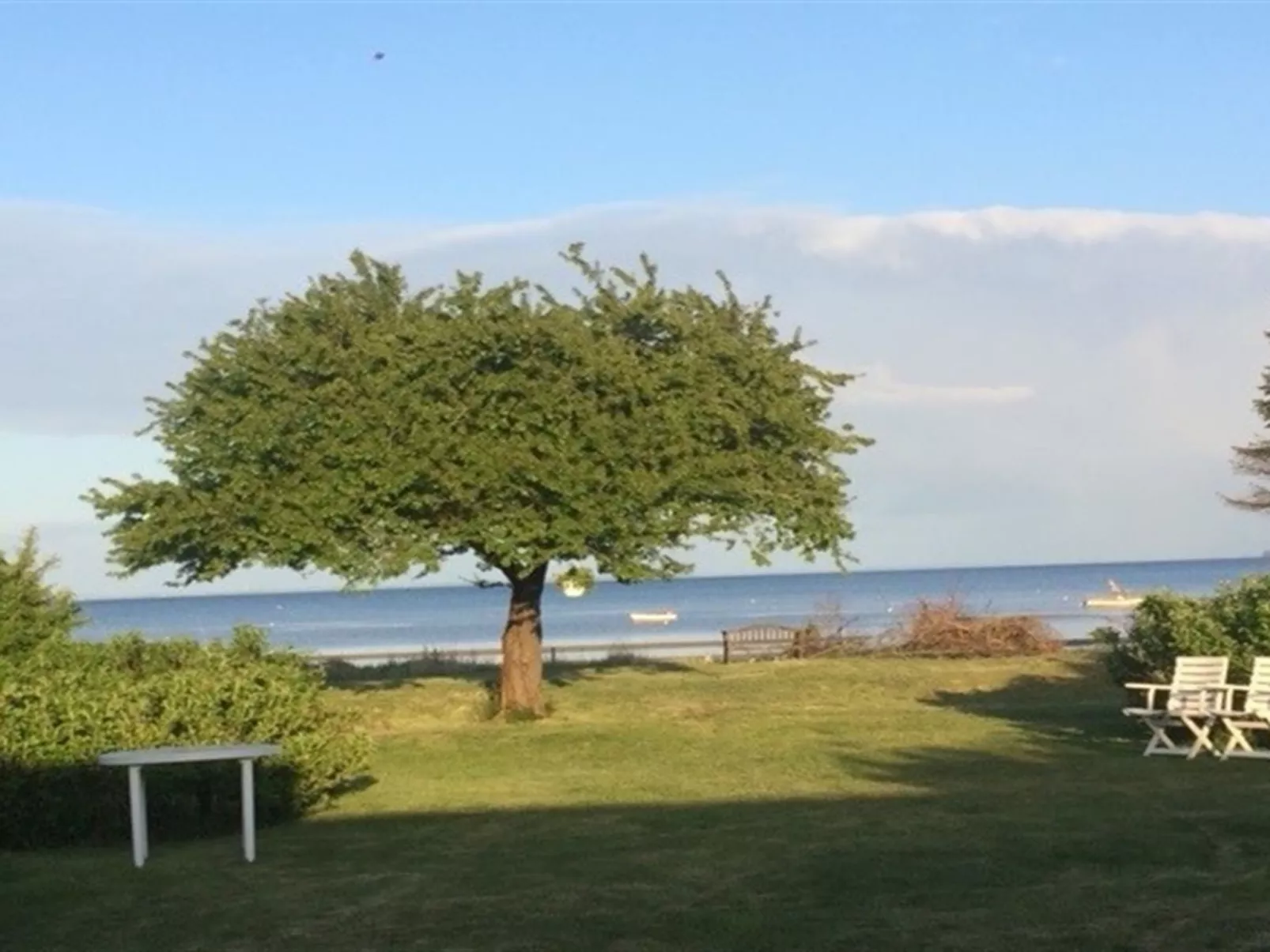 "Viveke" - 10m from the sea-Buiten