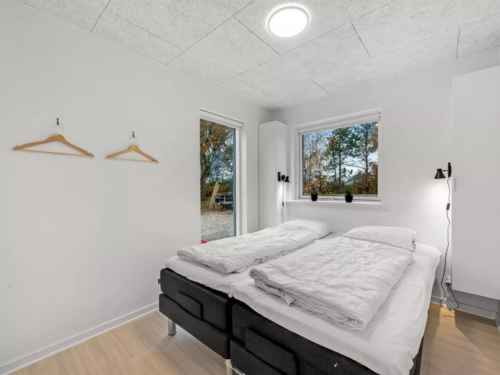 "Elisaveta" - 400m to the fjord-Binnen