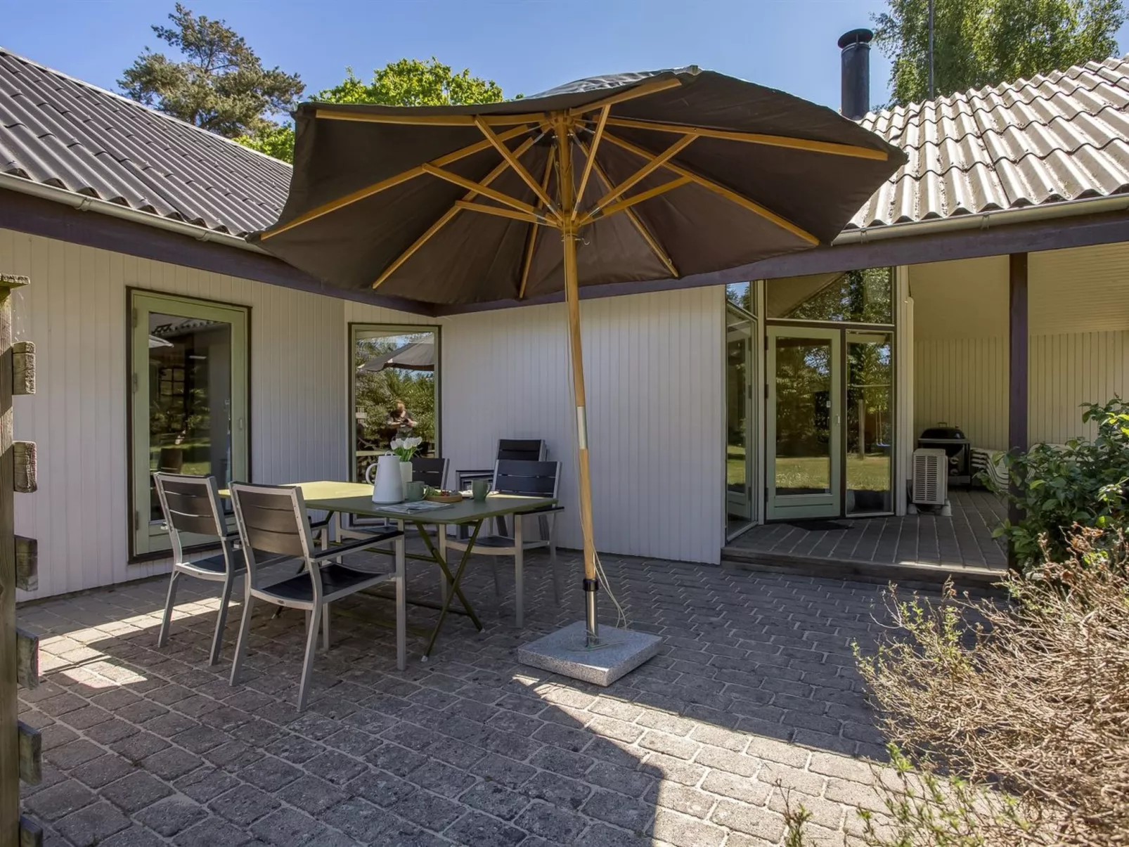 "Gjorgjija" - 50m from the sea-Buiten