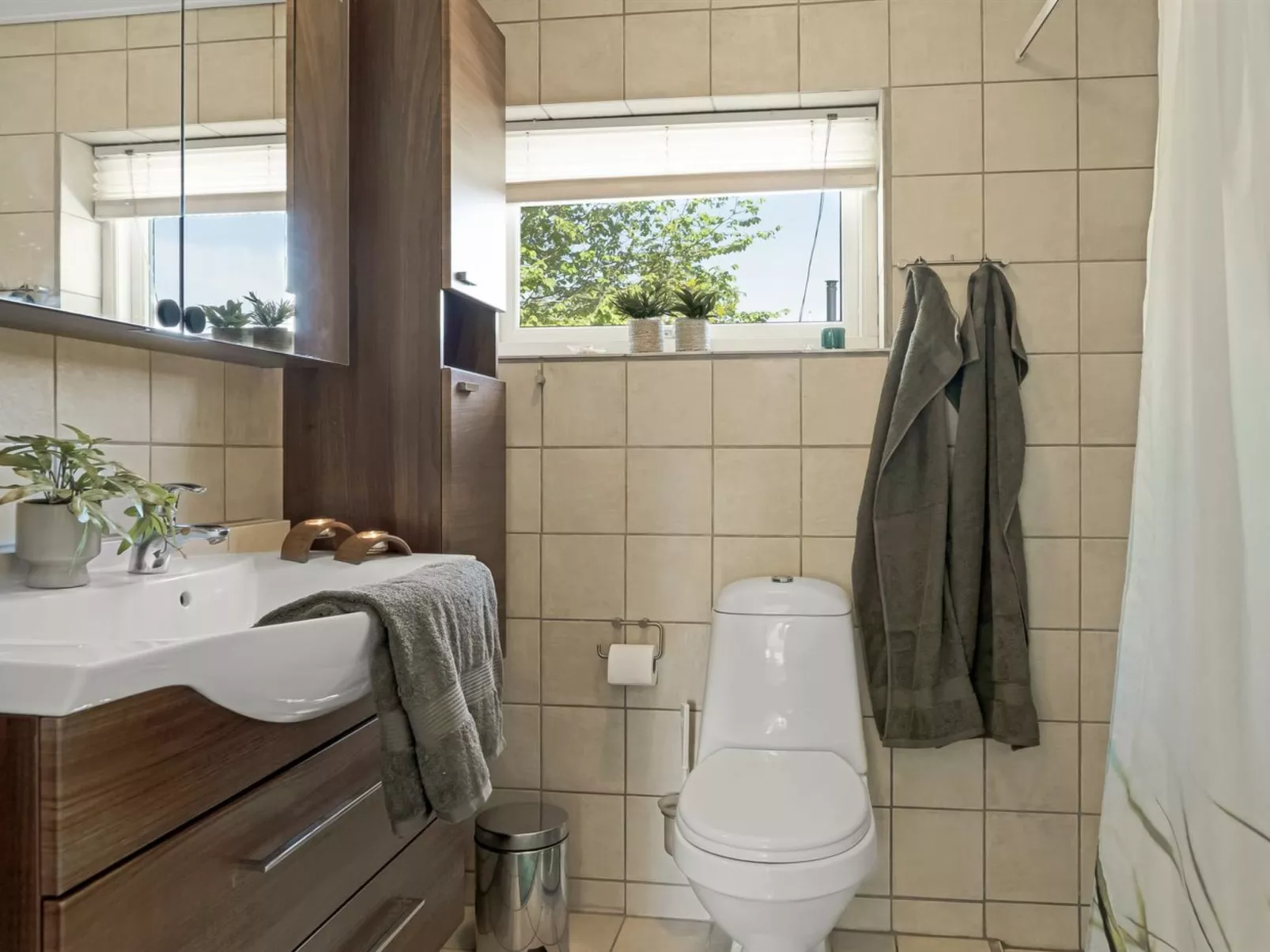 "Meindor" - 240m to the fjord-Binnen