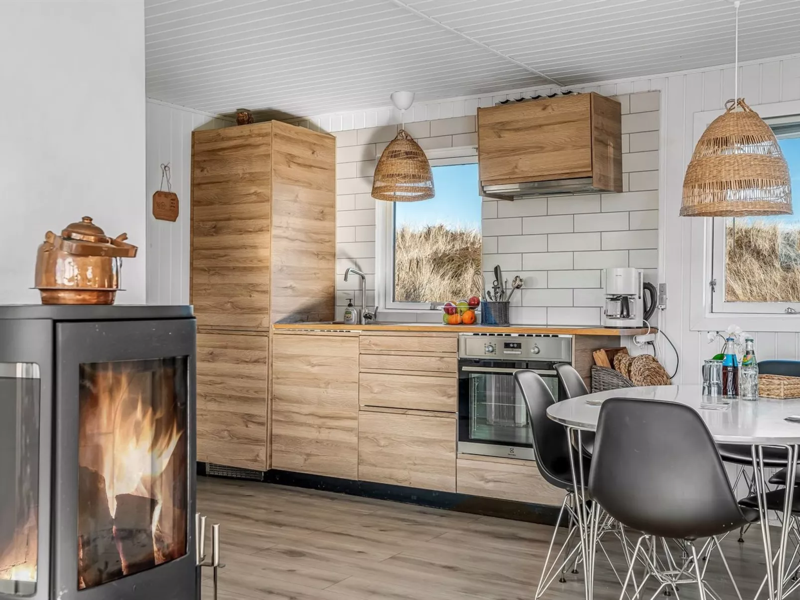 "Alrike" - 200m from the sea-Binnen