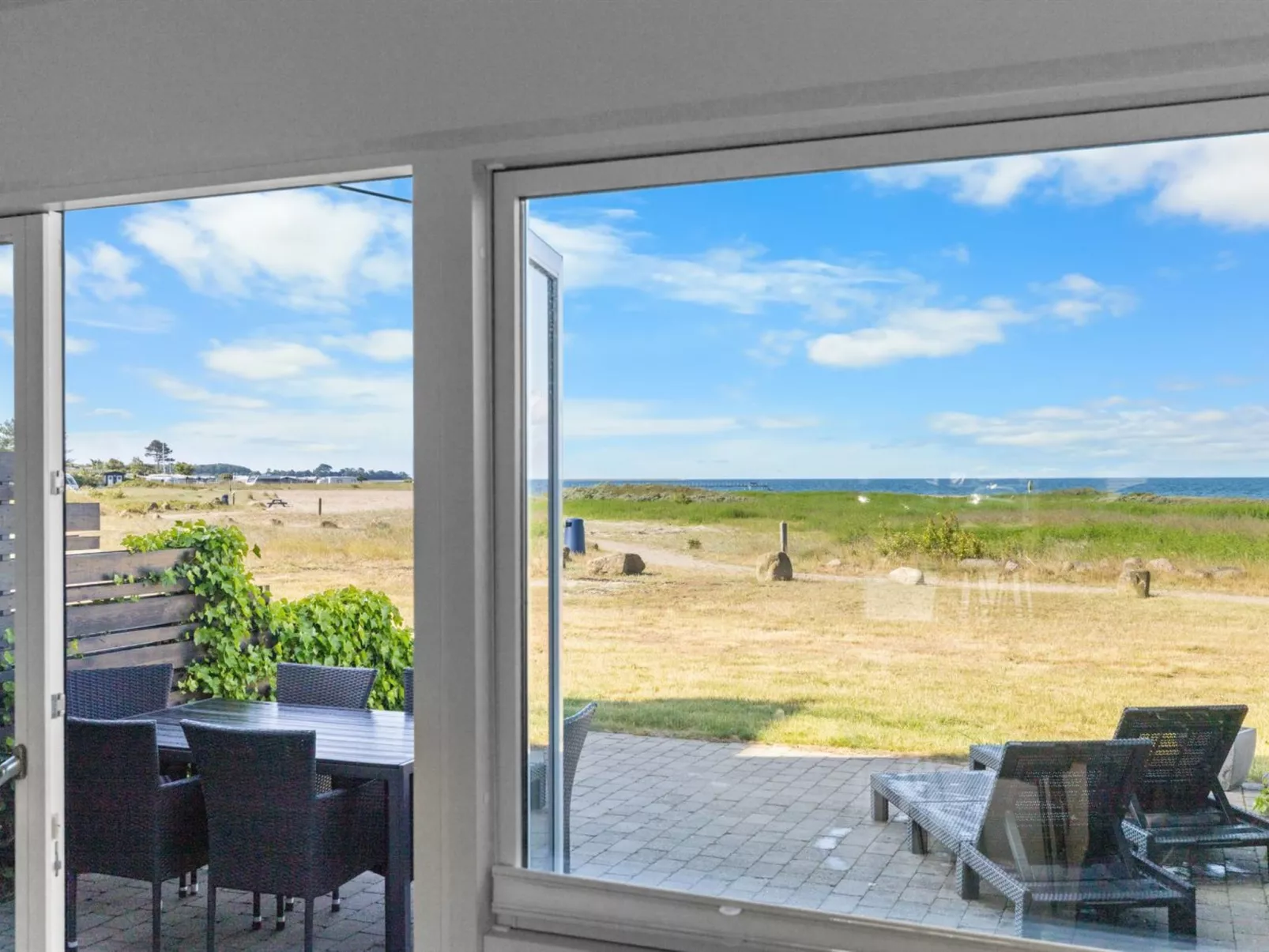 "Claudine" - 90m from the sea-Buiten