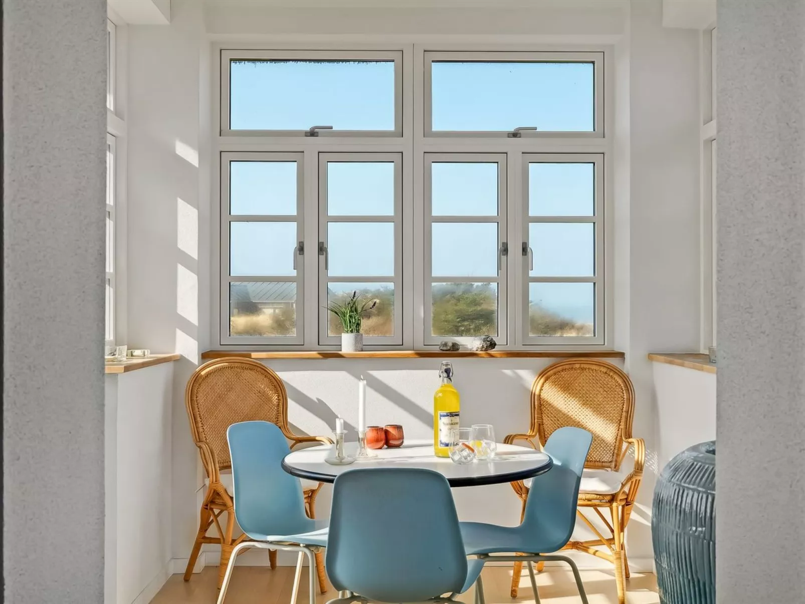 "Amina" - 200m from the sea-Binnen