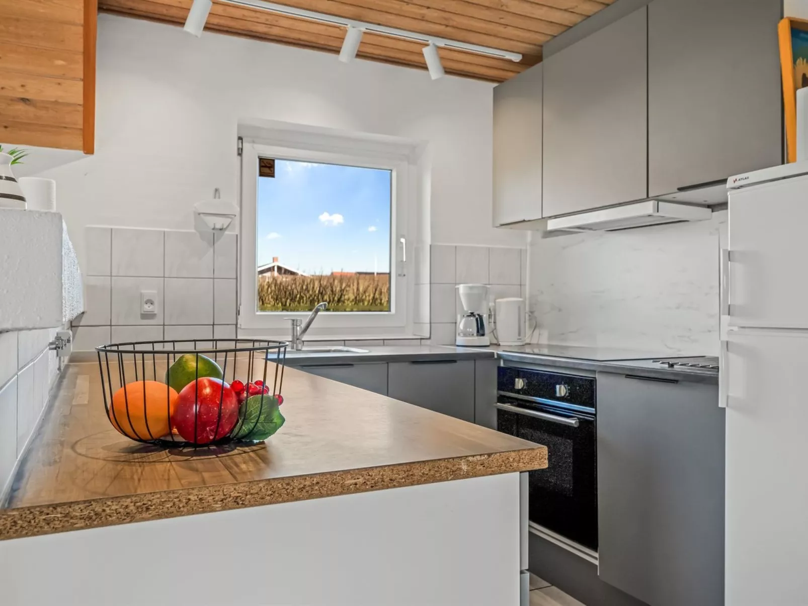 "Nikolce" - 300m to the fjord-Binnen