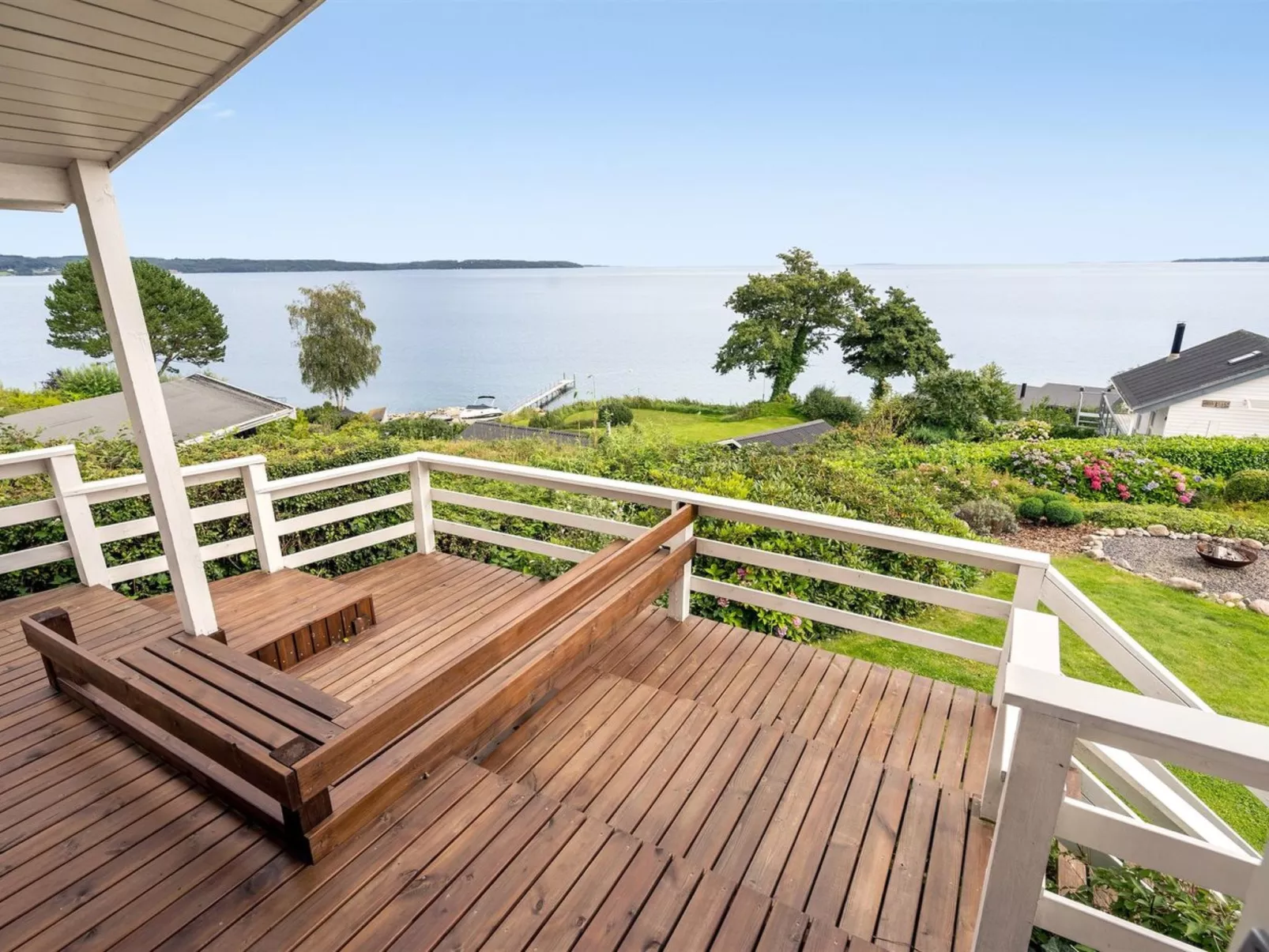 "Gesine" - 50m to the fjord-Buiten