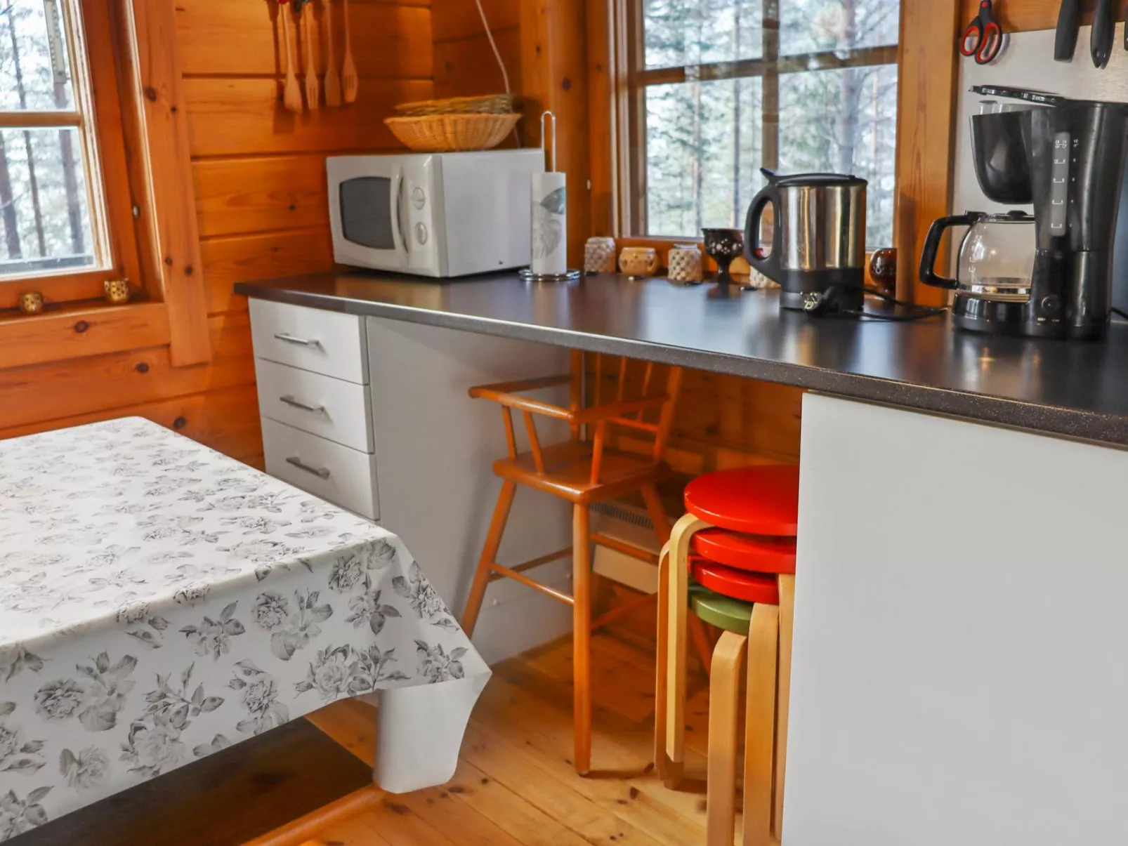 Alppitalo mökki-Binnen