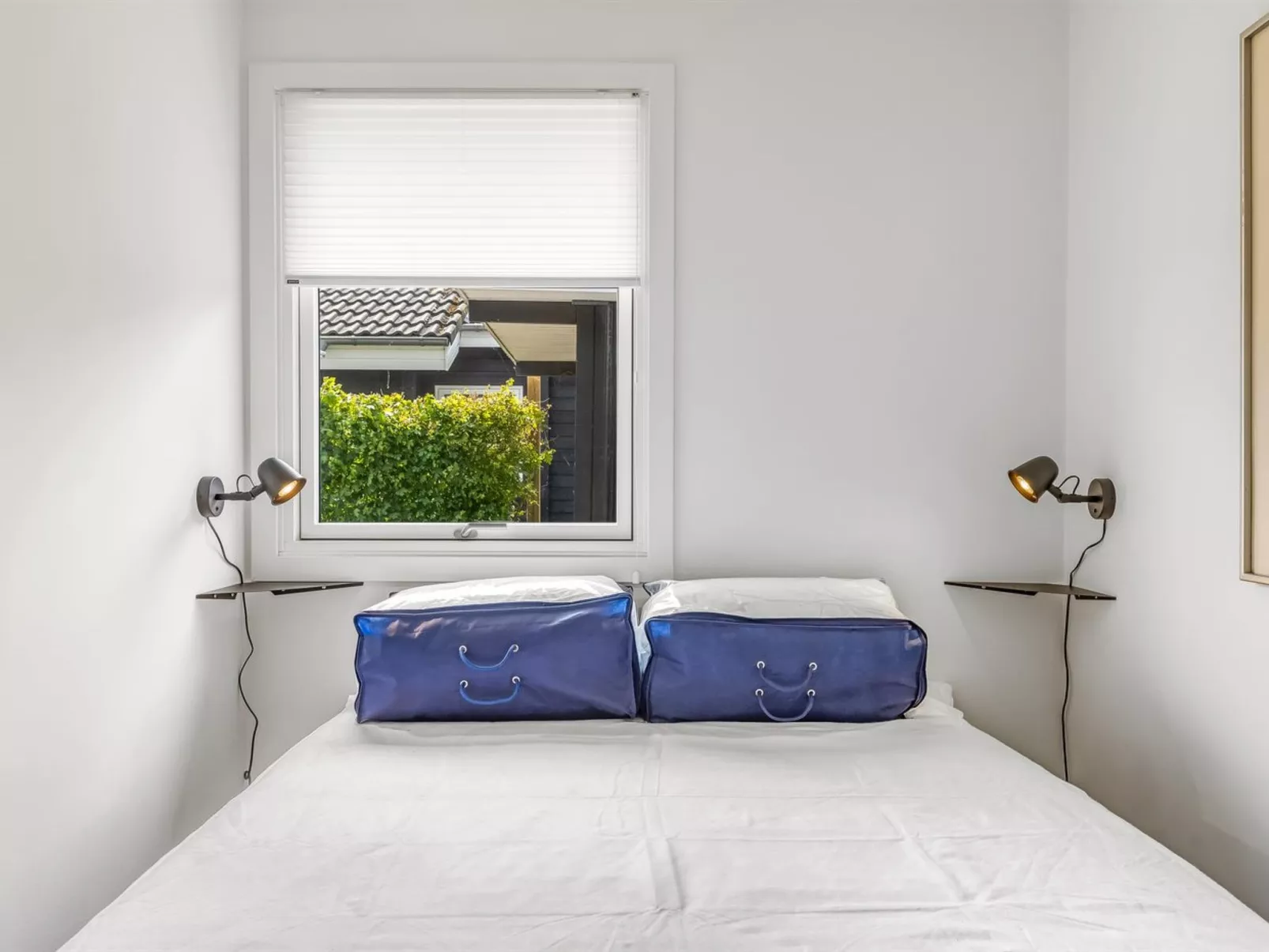 "Cornelius" - 30m from the sea-Binnen