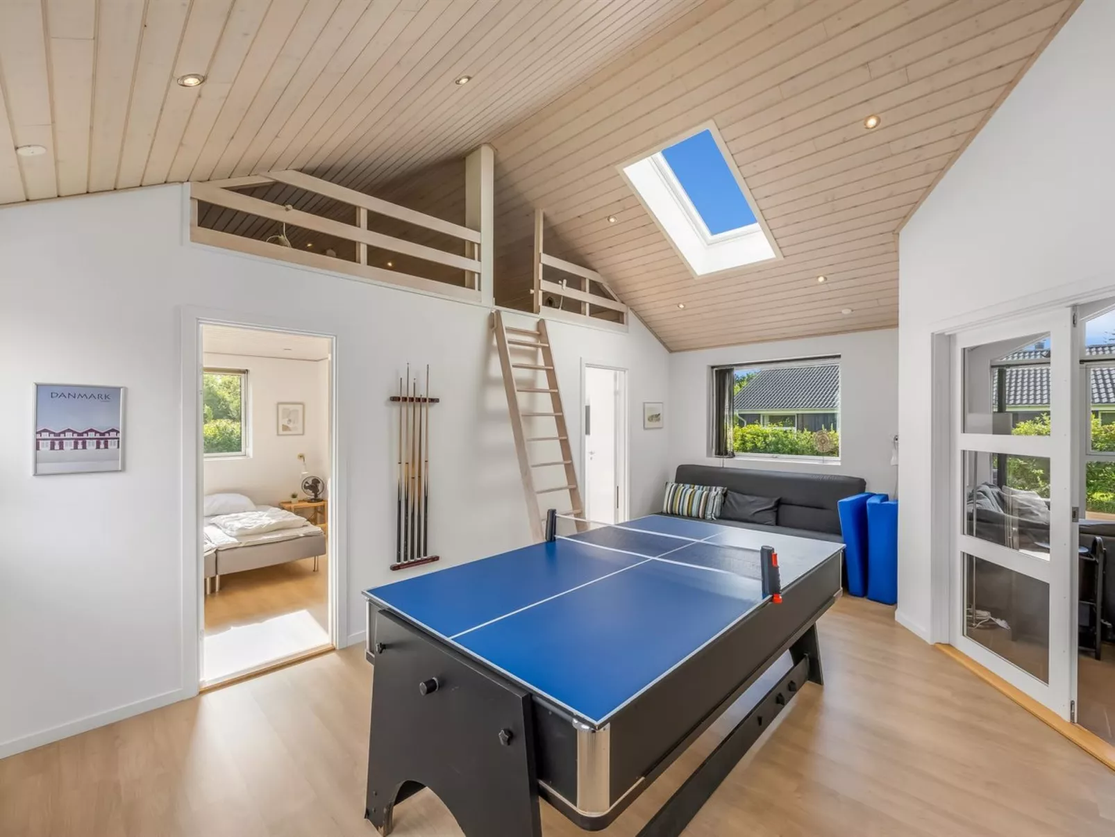 "Smilla" - 1.1km from the sea-Binnen