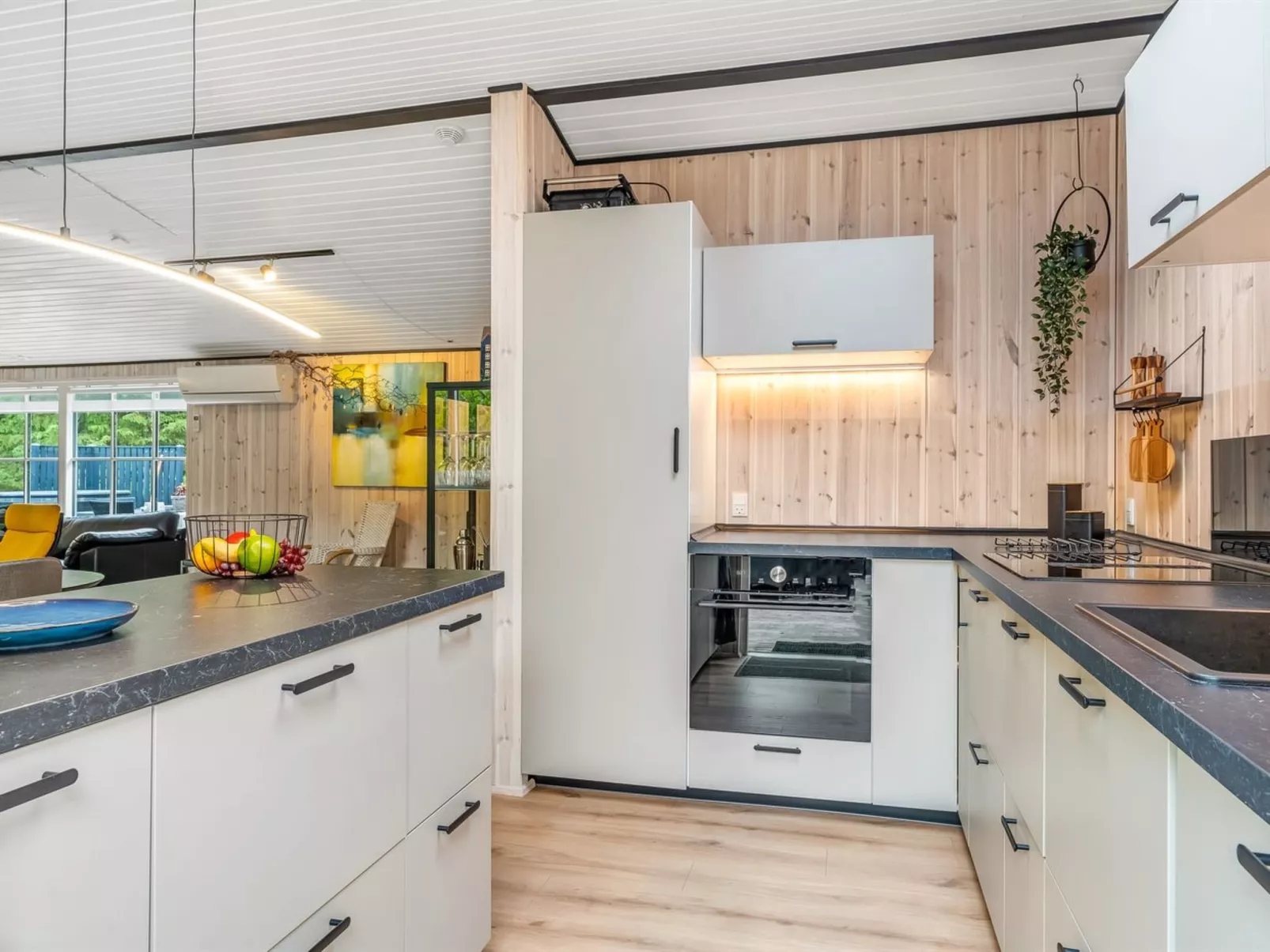 "Emelrik" - 2km from the sea-Binnen