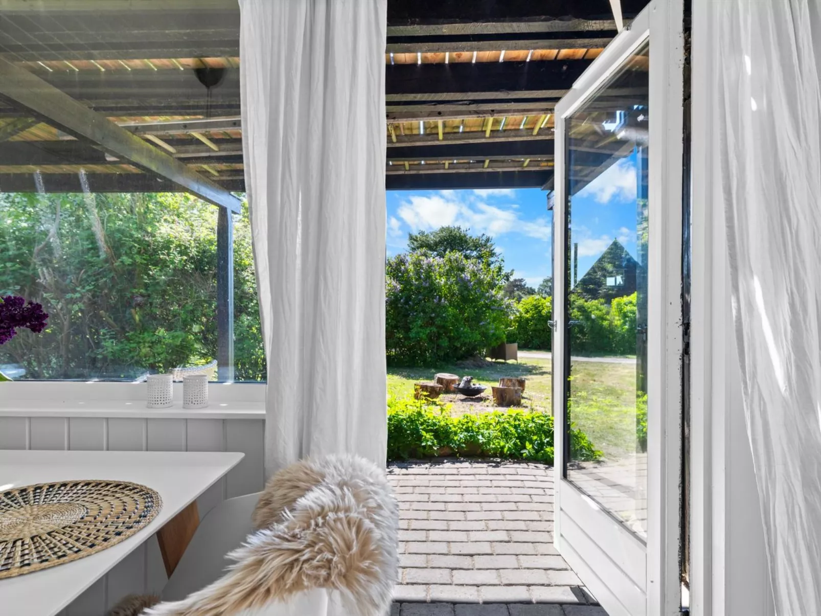 "Sunna" - 1km from the sea-Buiten