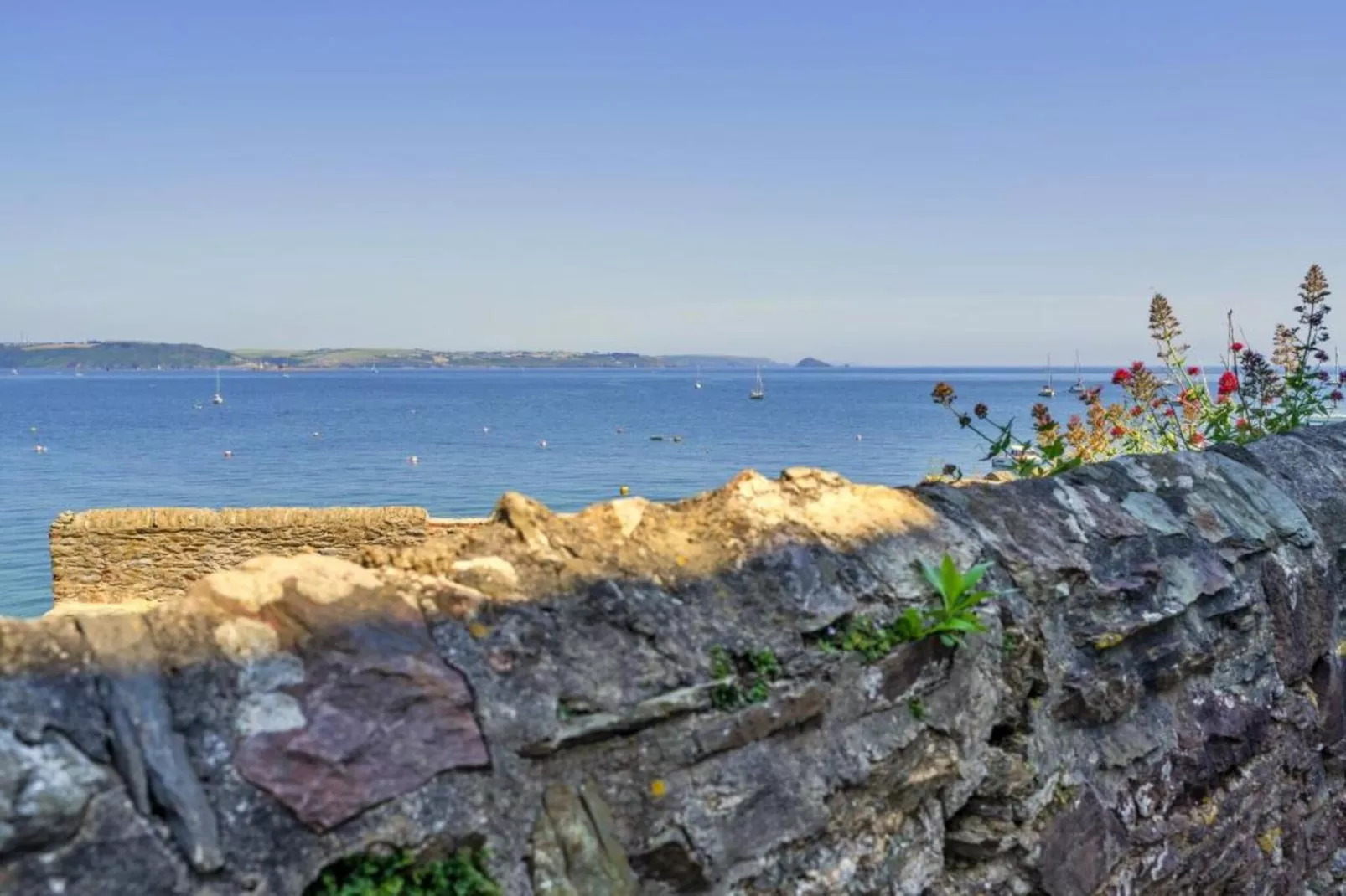 One The Green, Kingsand-Gebieden zomer 1km