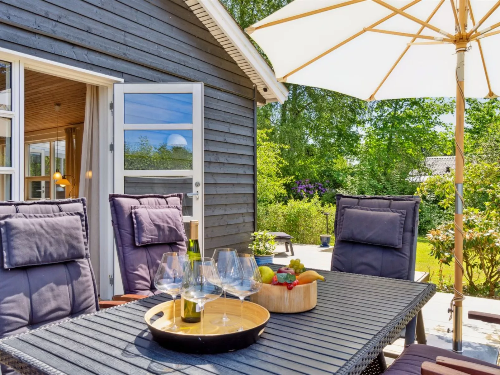 "Annabeth" - 850m from the sea-Buiten