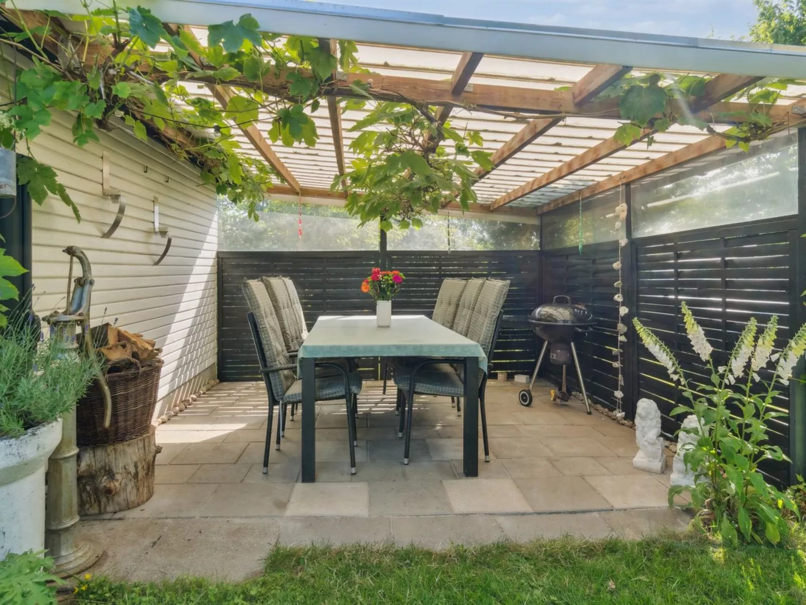 "Alfa" - 350m from the sea-Buiten